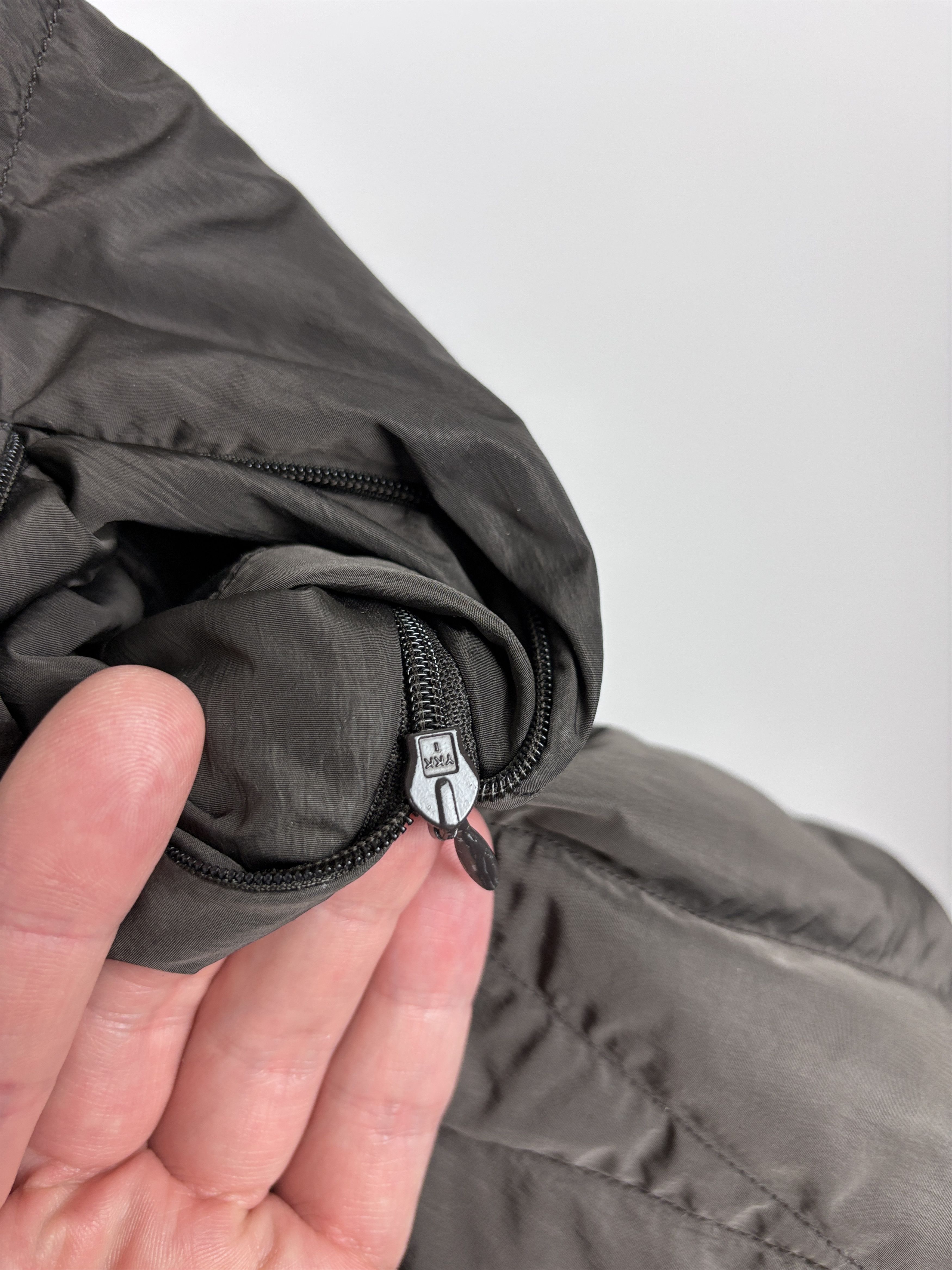 Moncler × Vintage Vintage 00s Moncler Goose Down Jacket Womens Gray Size 3 Size L / US 10 / IT 46 - 10 Thumbnail