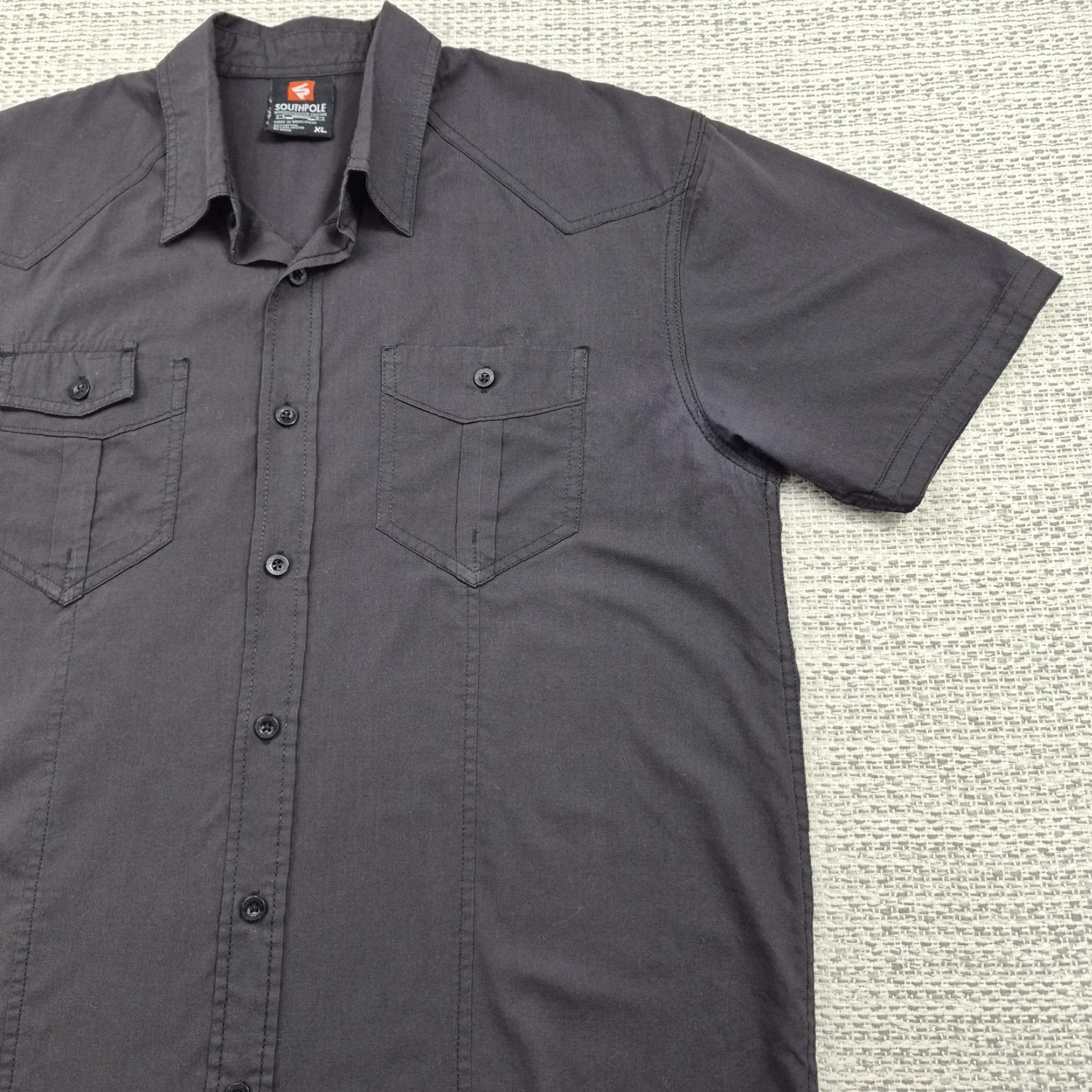 Southpole Y2K Southpole Button Up Shirt Mens XL Solid Short Sleeve Workwear Casual Size US XL / EU 56 / 4 - 2 Thumbnail