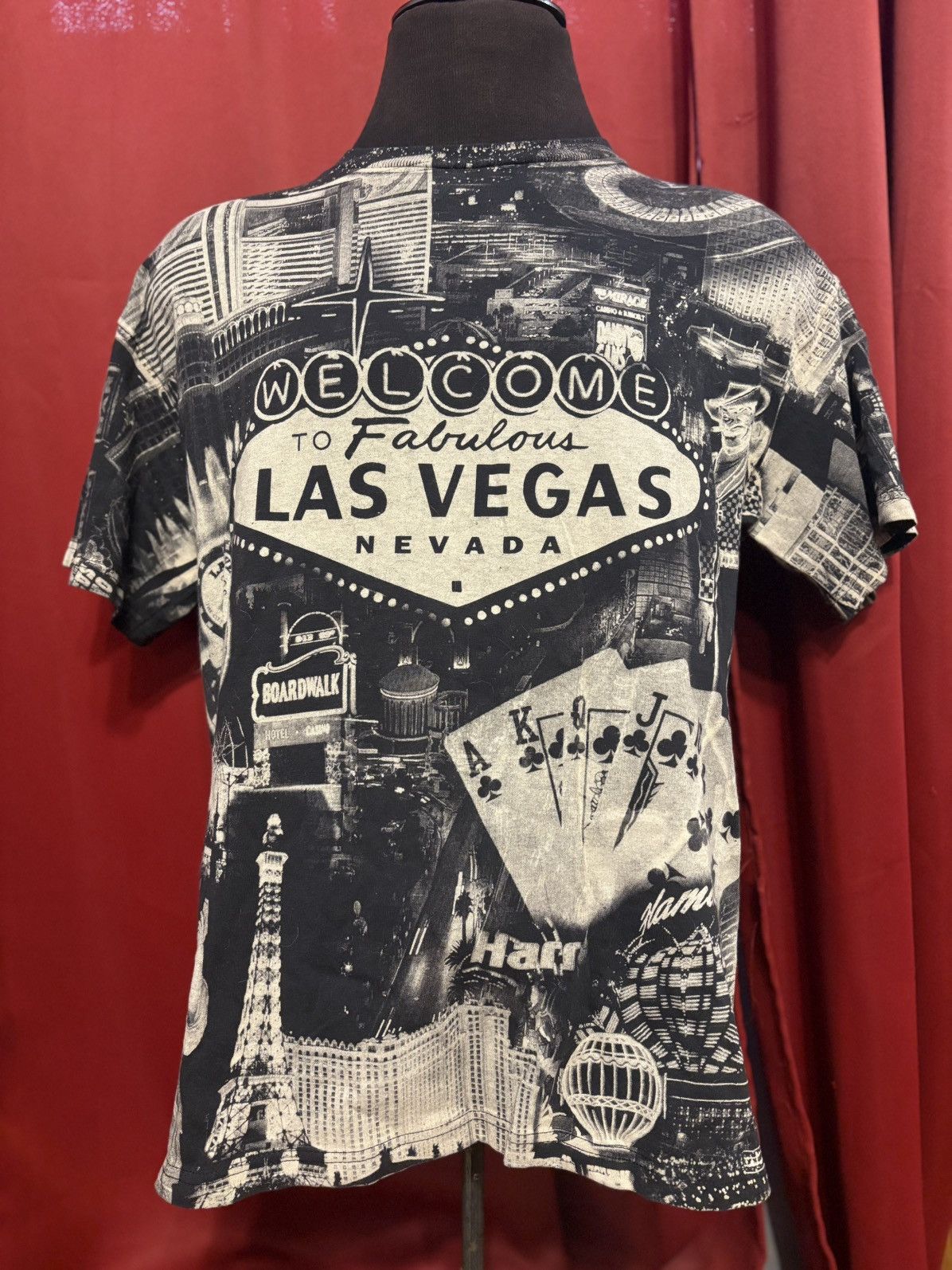 Vintage Vintage Las Vegas Strip Tshirt 90’s All Over Print Size US L / EU 52-54 / 3 - 1 Thumbnail