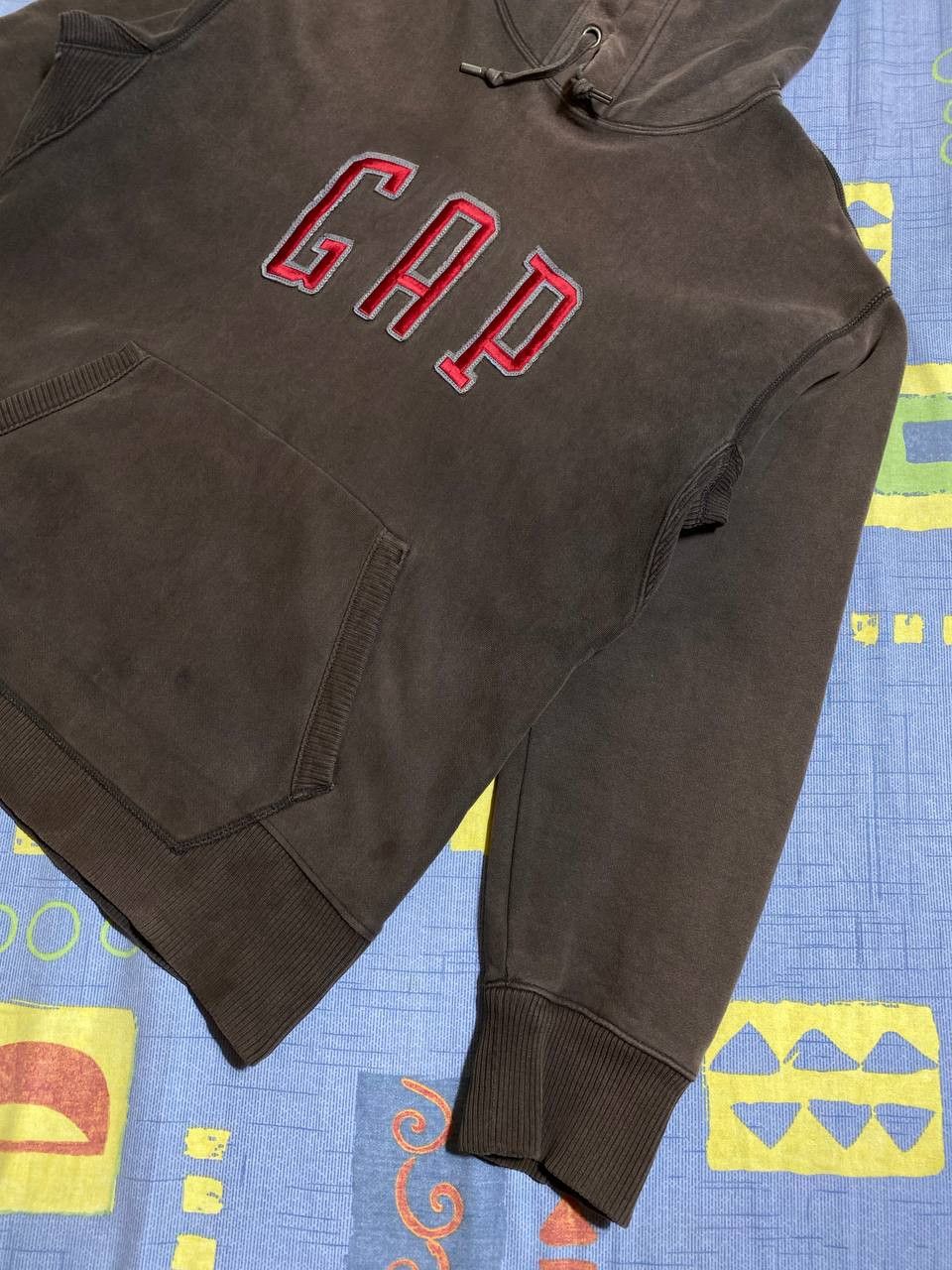 Gap × Japanese Brand Vintage GAP big logo Faded y2k hoodie Size US L / EU 52-54 / 3 - 10 Thumbnail