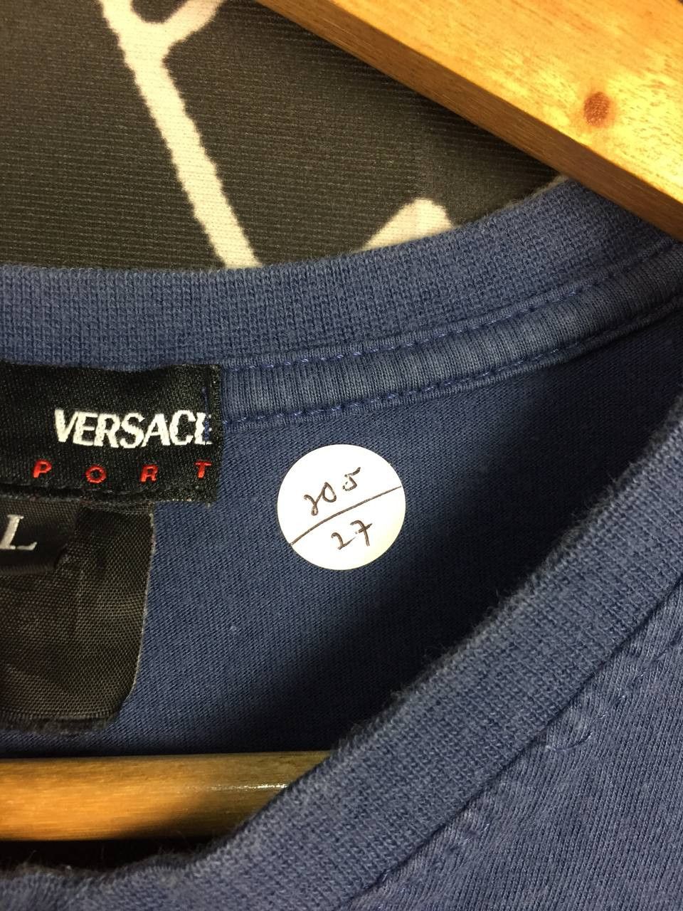Versace Vtg Versace Sport Medusa Logo V-Neck Casual Tee Size US L / EU 52-54 / 3 - 15 Thumbnail