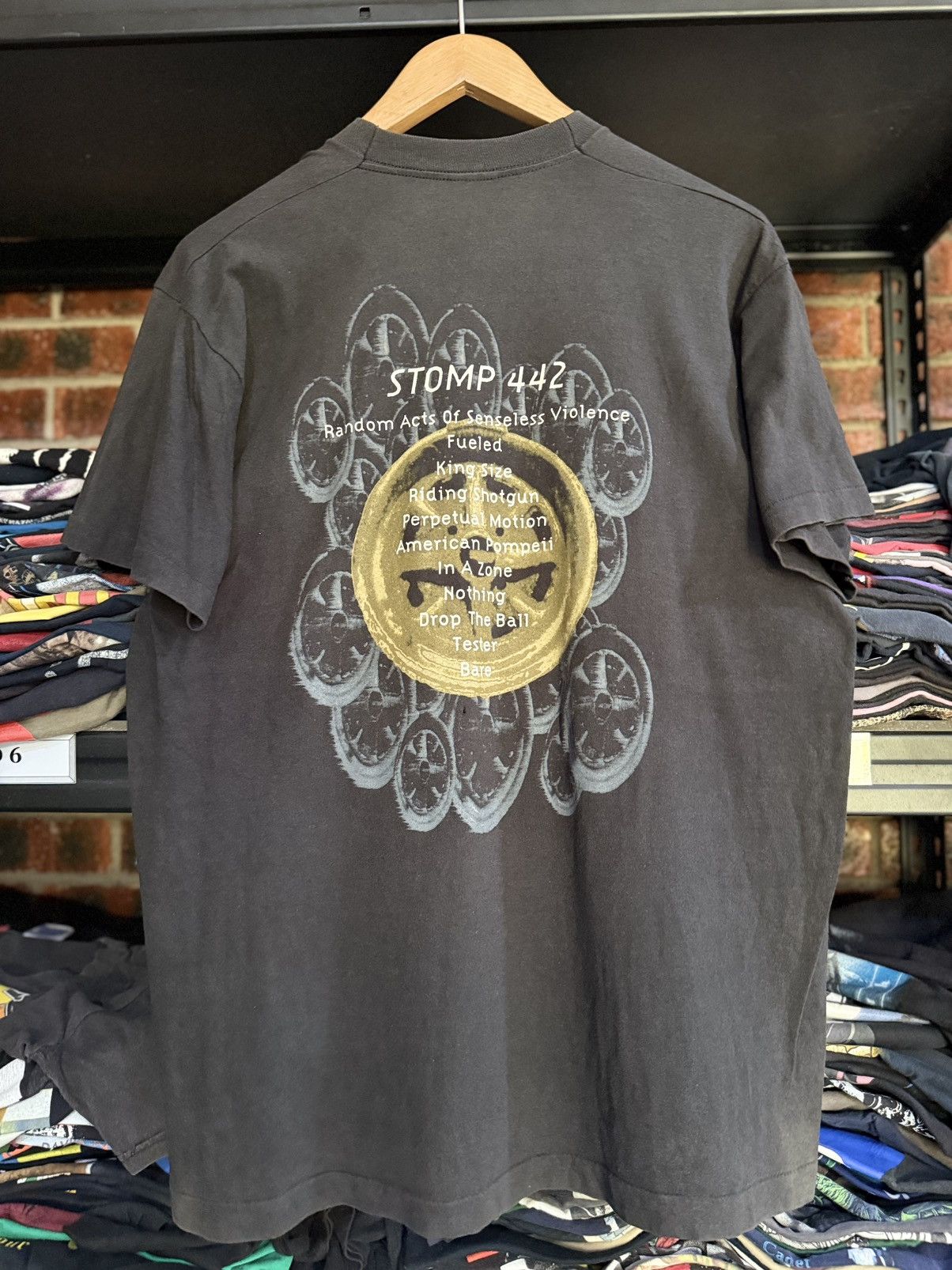 Band Tees Vintage 90s Anthrax Stomp Thrash Metal Band Sun Faded Tee Size US L / EU 52-54 / 3 - 2 Thumbnail