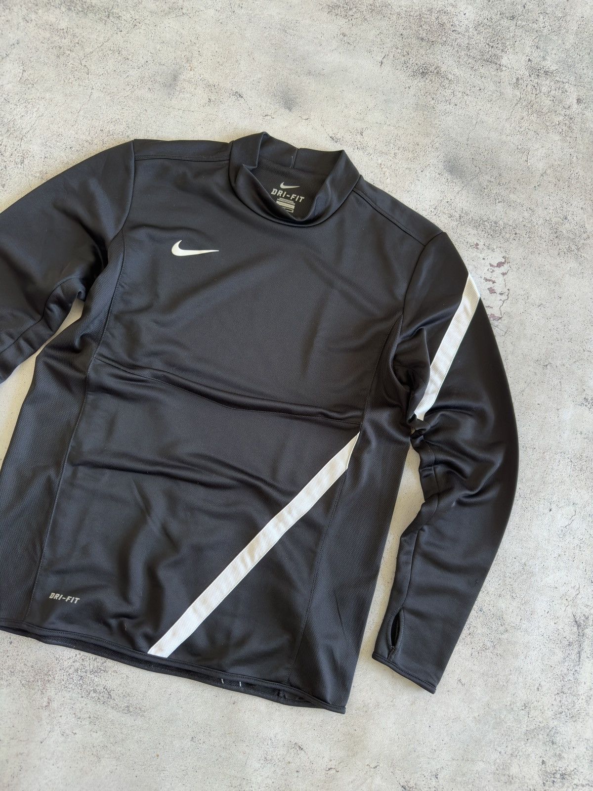 Nike Nike Black Training Sweater Size M Size US M / EU 48-50 / 2 - 2 Thumbnail