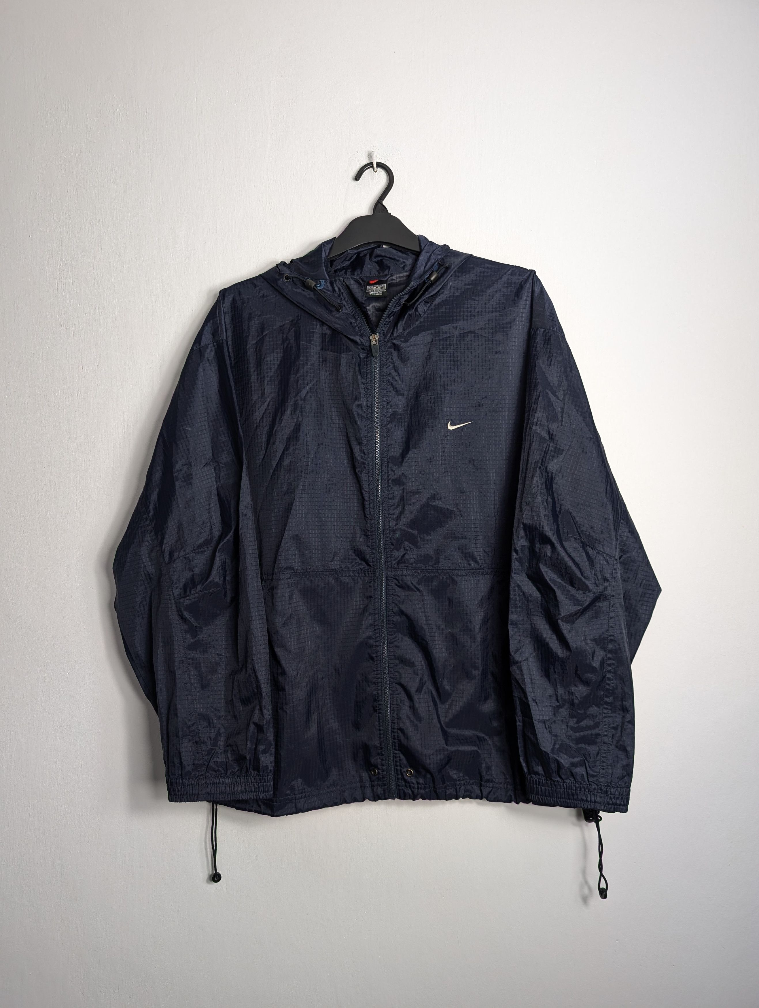 Nike × Vintage Vintage Nike 90s Windbreaker Rain Jacket Full Zip Navy Boxy Size US L / EU 52-54 / 3 - 1 Thumbnail