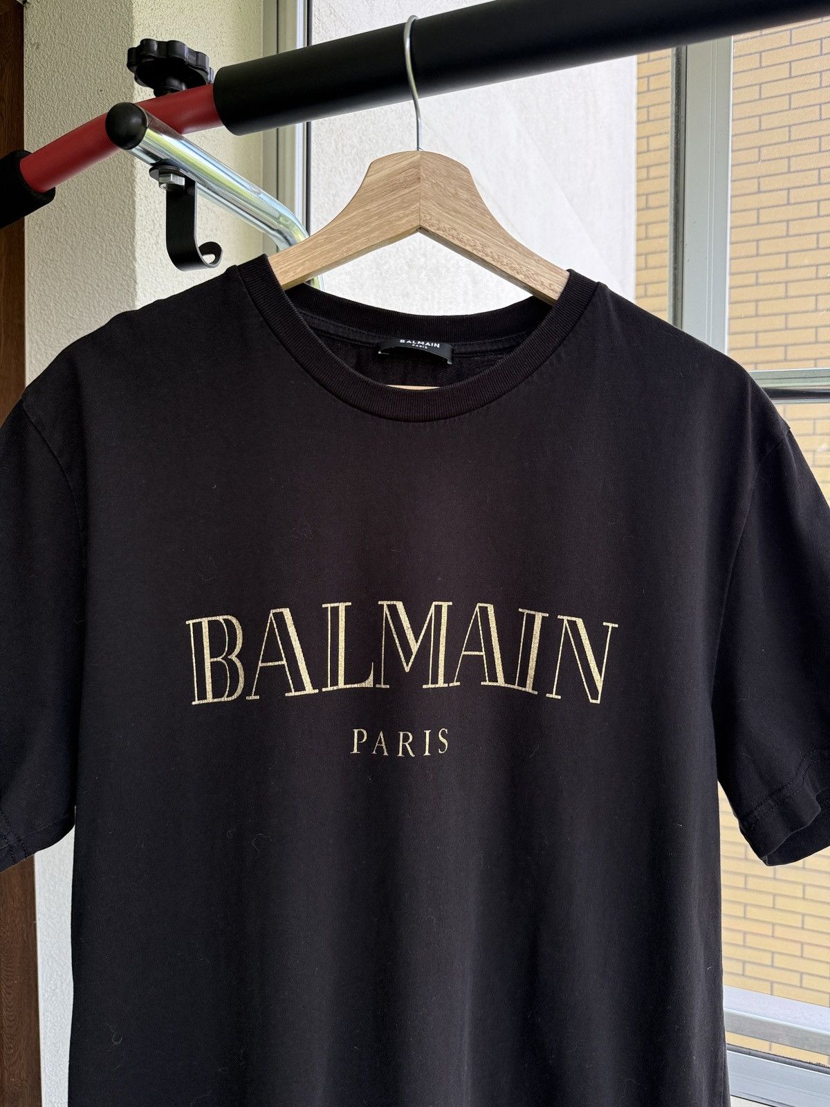 Balmain Balmain Paris Gold Logo T Shirt Size US XL / EU 56 / 4 - 2 Thumbnail