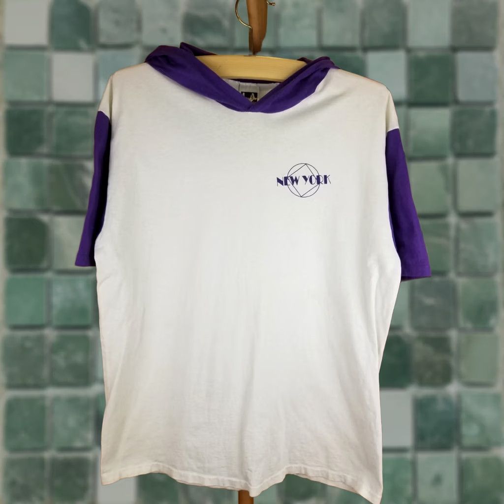 Vintage Keywords: Vintage Shirt, 90s New York Hooded White Purple Cotton Large Single Stitch Clothing, Size US L / EU 52-54 / 3 - 1 Thumbnail