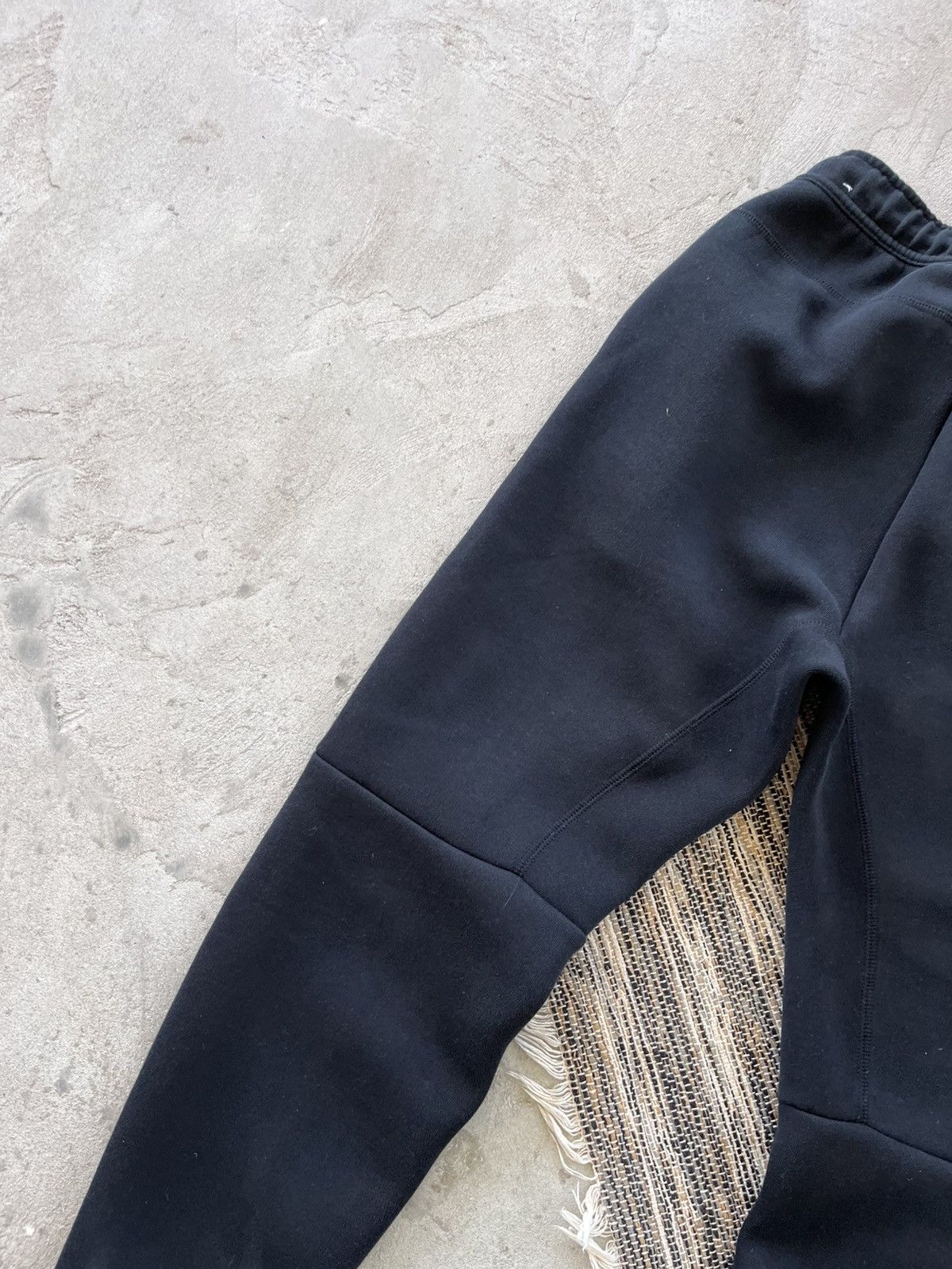 Nike Vintage Nike TechFleece Black Sweatpants Drill Y2K Slim fit Size US 28 / EU 44 - 13 Thumbnail