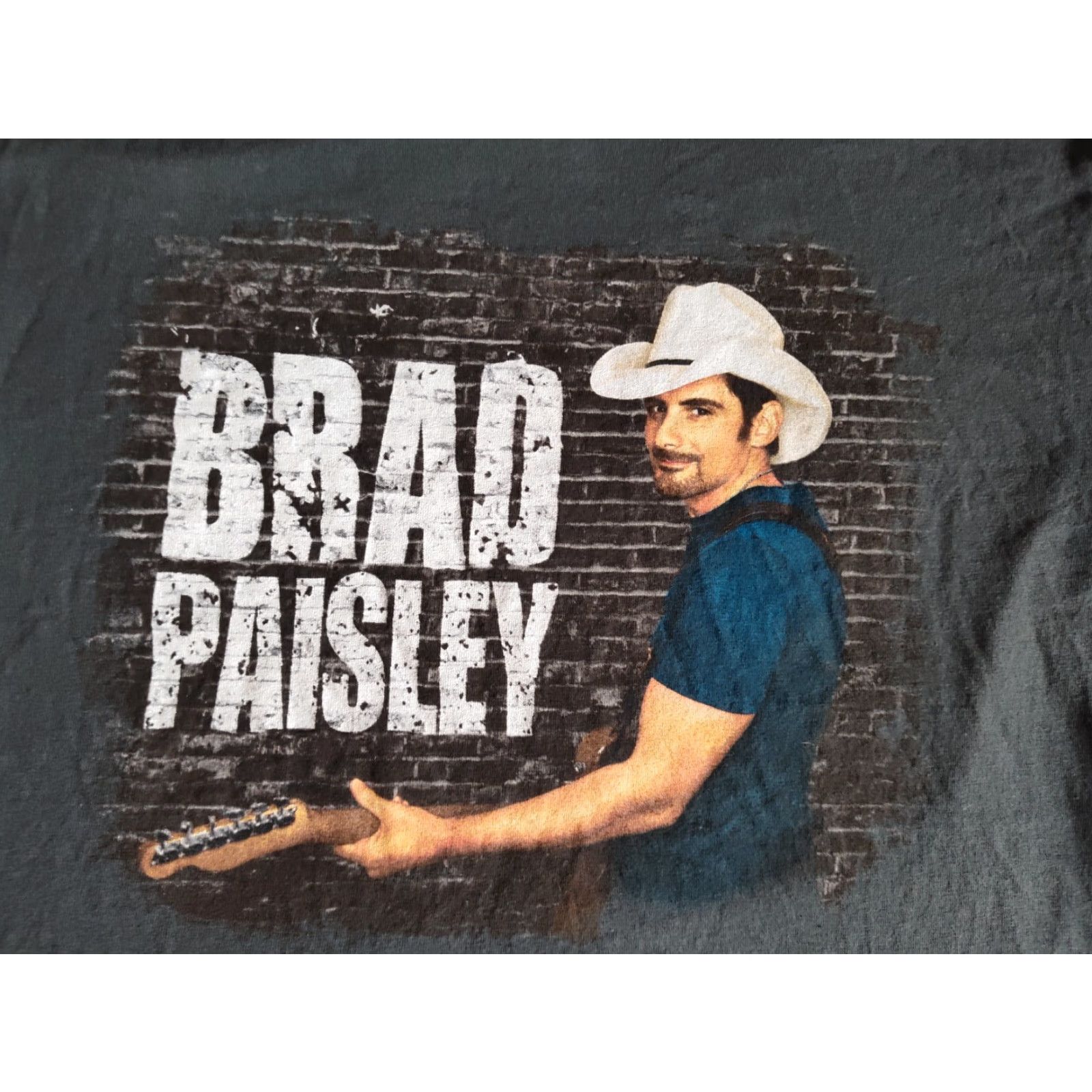 Vintage VINTAGE/NOT VINTAGE? No—BRAD PAISLEY Country Music T-Shirt Concert Tour Alstyle Gray Crew Neck Short Sleeve Size M Mens Size US M / EU 48-50 / 2 - 3 Thumbnail