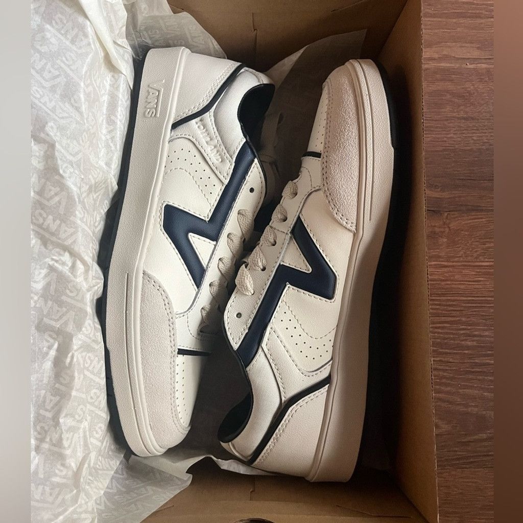Vans 🆕 New Vans Lowland Jump NWT JMP R 2023 Size US 8.5 / IT 38.5 - 4 Thumbnail