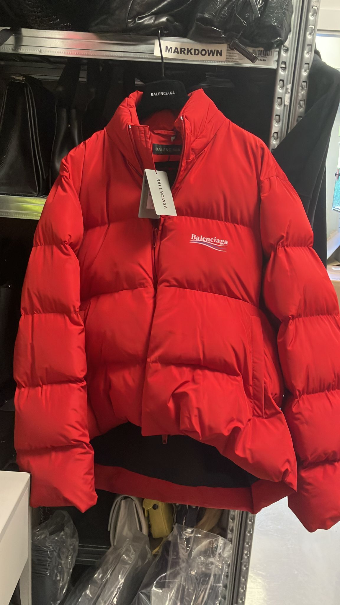 Balenciaga o1la1rc1a0525 C-Shape Puffer Jacket in Bright Red Size M / US 6-8 / IT 42-44 - 2 Thumbnail