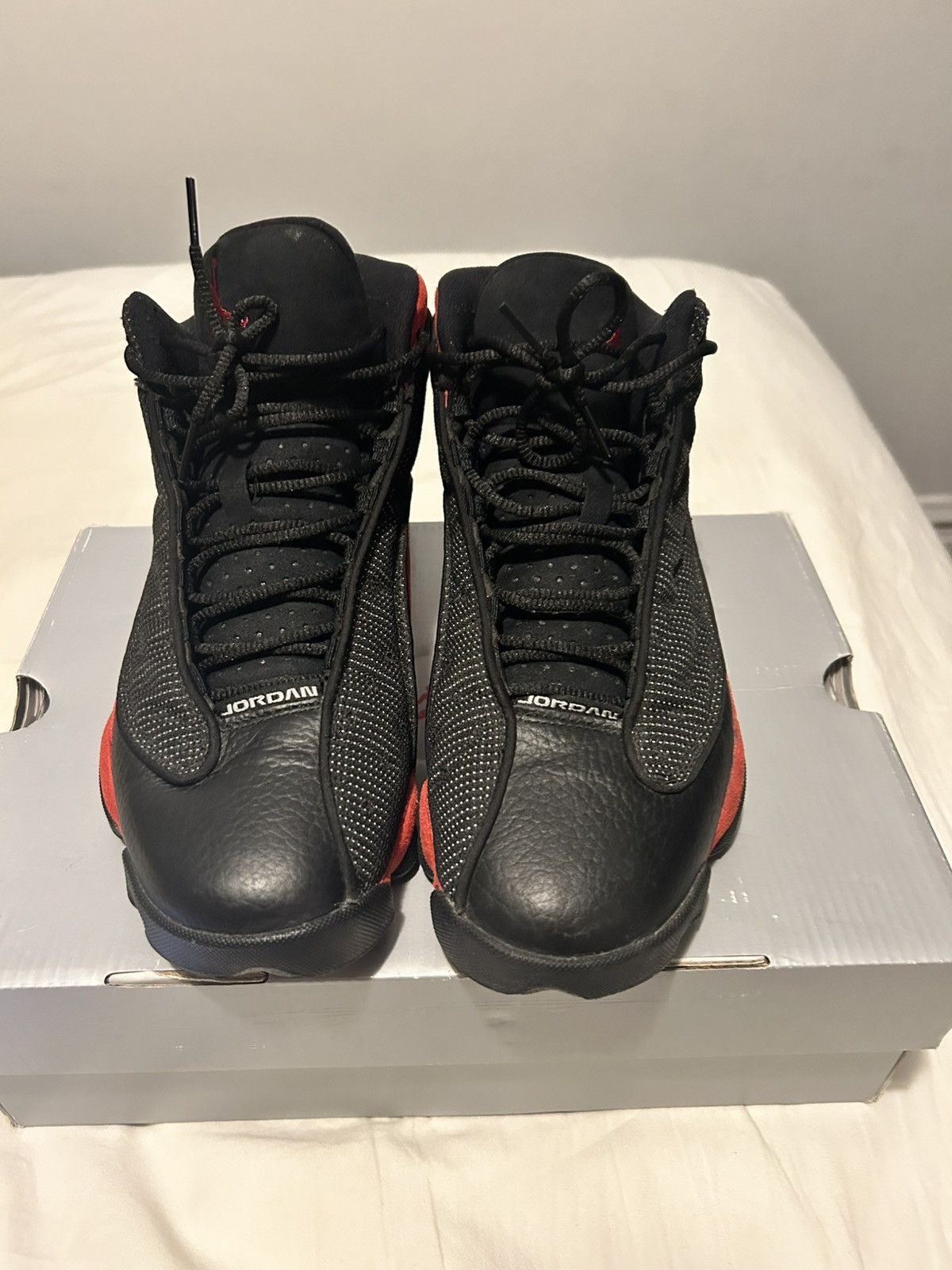 Jordan Brand × Nike 2017 Jordan 13 Bred Size US 8.5 / EU 41-42 - 3 Thumbnail