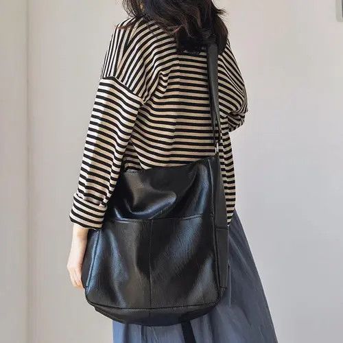 Other Black PU Leather Over Shoulder Bag / Messanger Bag Size ONE SIZE - 1 Thumbnail