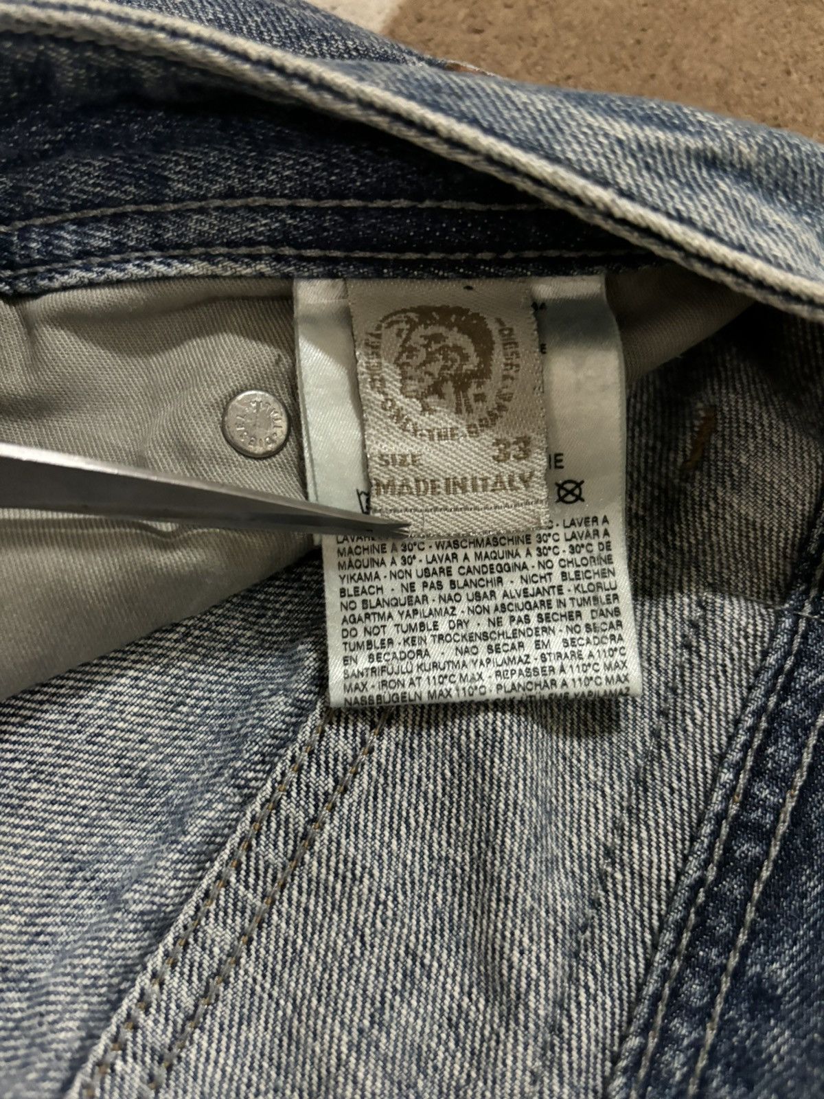 Diesel Vintage Diesel Industry Mud Wash Loose Fit Distressed Jeans Size US 34 / EU 50 - 23 Thumbnail