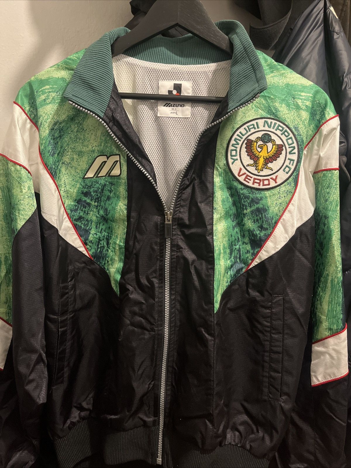 Mizuno Tokyo Verdy Yomirui 1993 Mizuno track jacket - JP L fits M Size US M / EU 48-50 / 2 - 1 Thumbnail