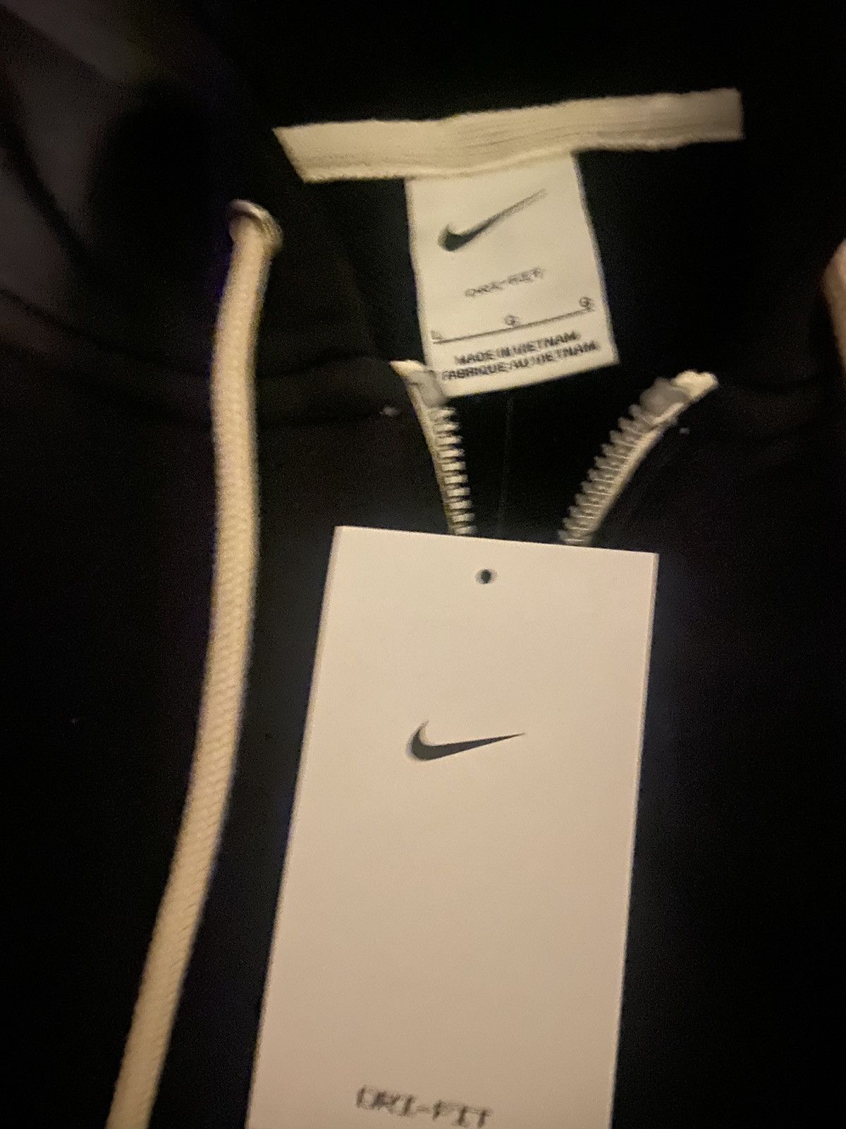 Nike Men’s Nike Standard Issue Dri-FIT Full-Zip Black Hoodie Size US L / EU 52-54 / 3 - 2 Thumbnail
