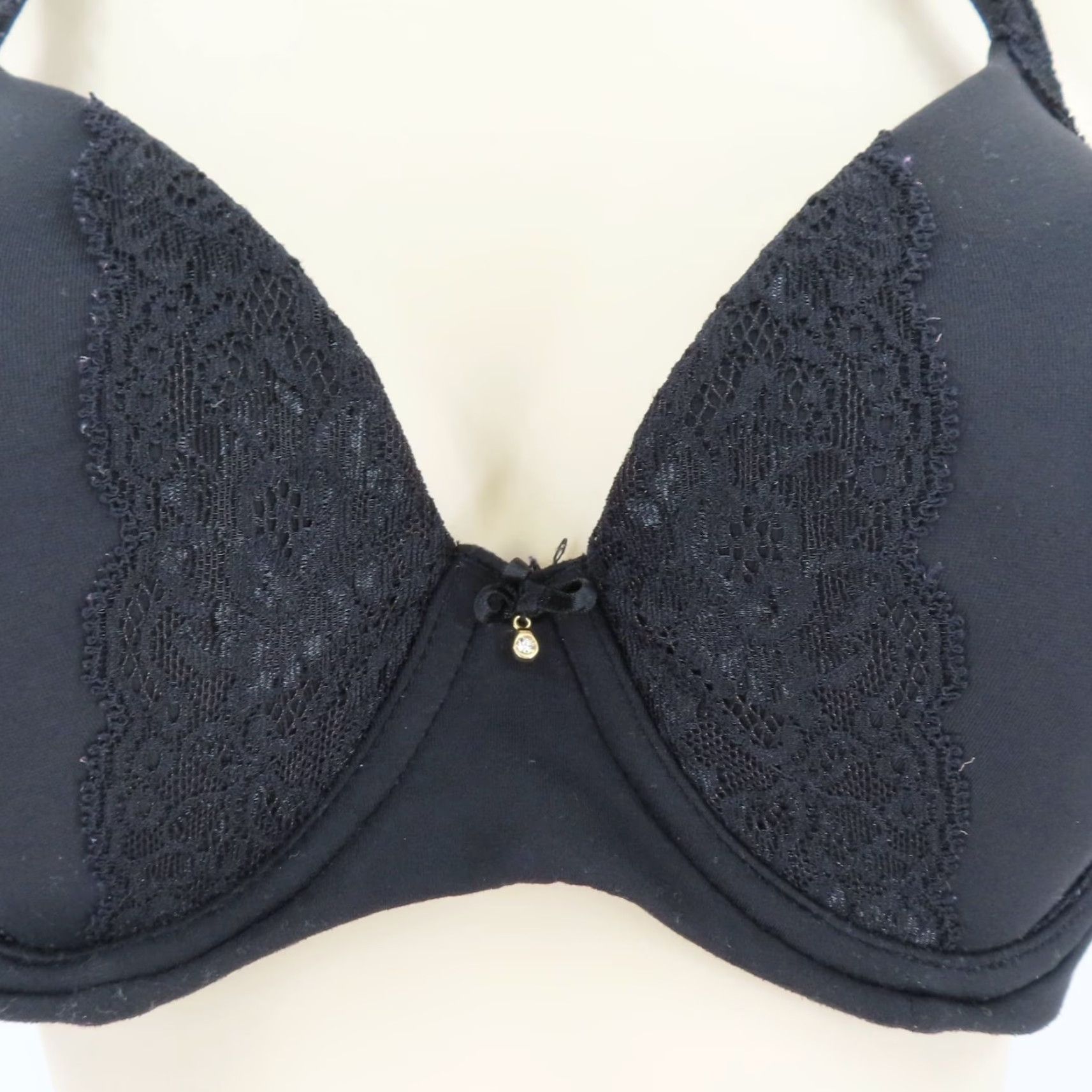 Vintage Soma Embraceable Bra - 34D - Black - Full Coverage, Lined, Underwire - T-Shirt Style, Solid Lace Trim, Hook & Eye Closure - Women, 34D, N/A Size ONE SIZE - 3 Thumbnail