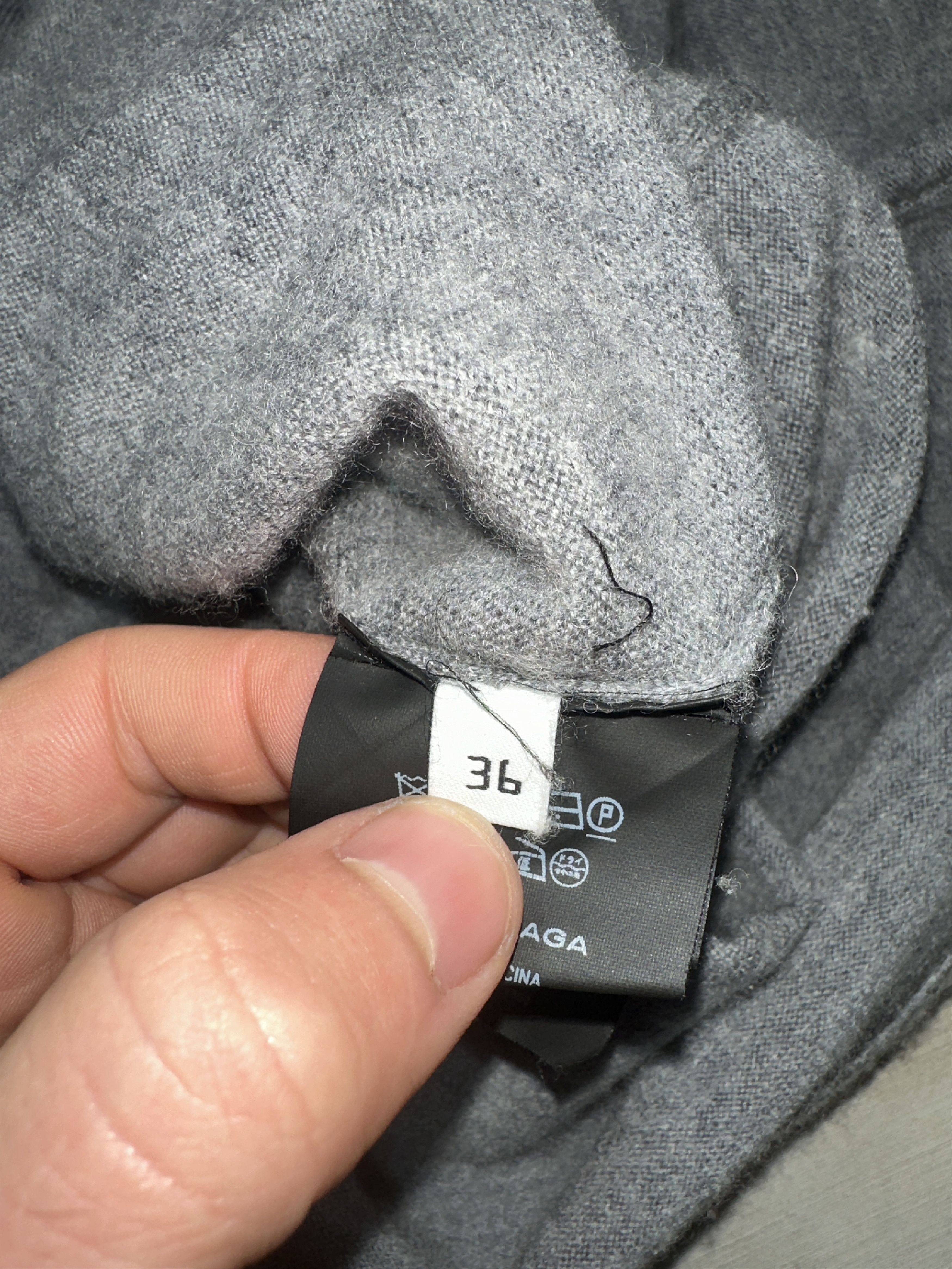 Balenciaga Balenciaga Long Cardigan Wool Cashmere Button Knit Size 36 Size XS / US 0-2 / IT 36-38 - 12 Thumbnail