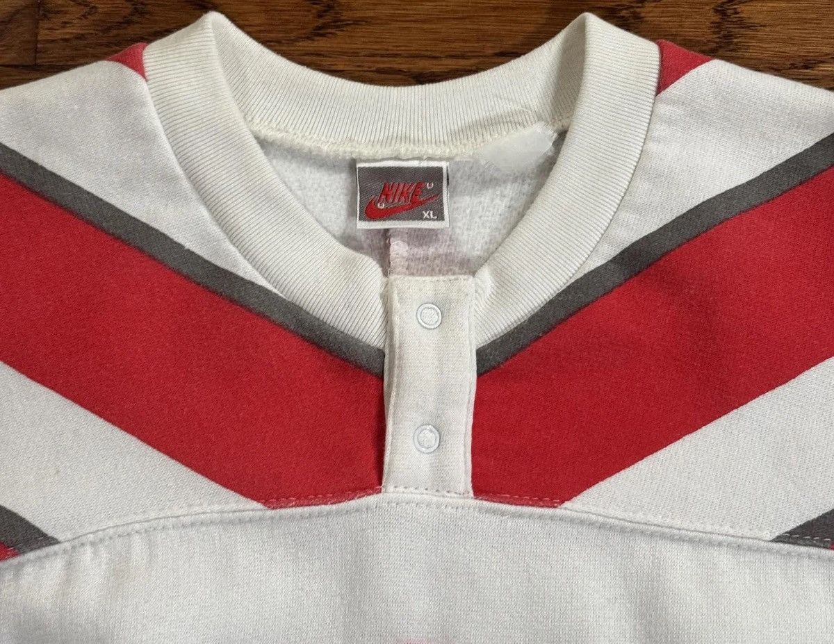 Nike Vintage Nike Rugby Union Striped Sweatshirt (Size XL) Size US XL / EU 56 / 4 - 3 Thumbnail