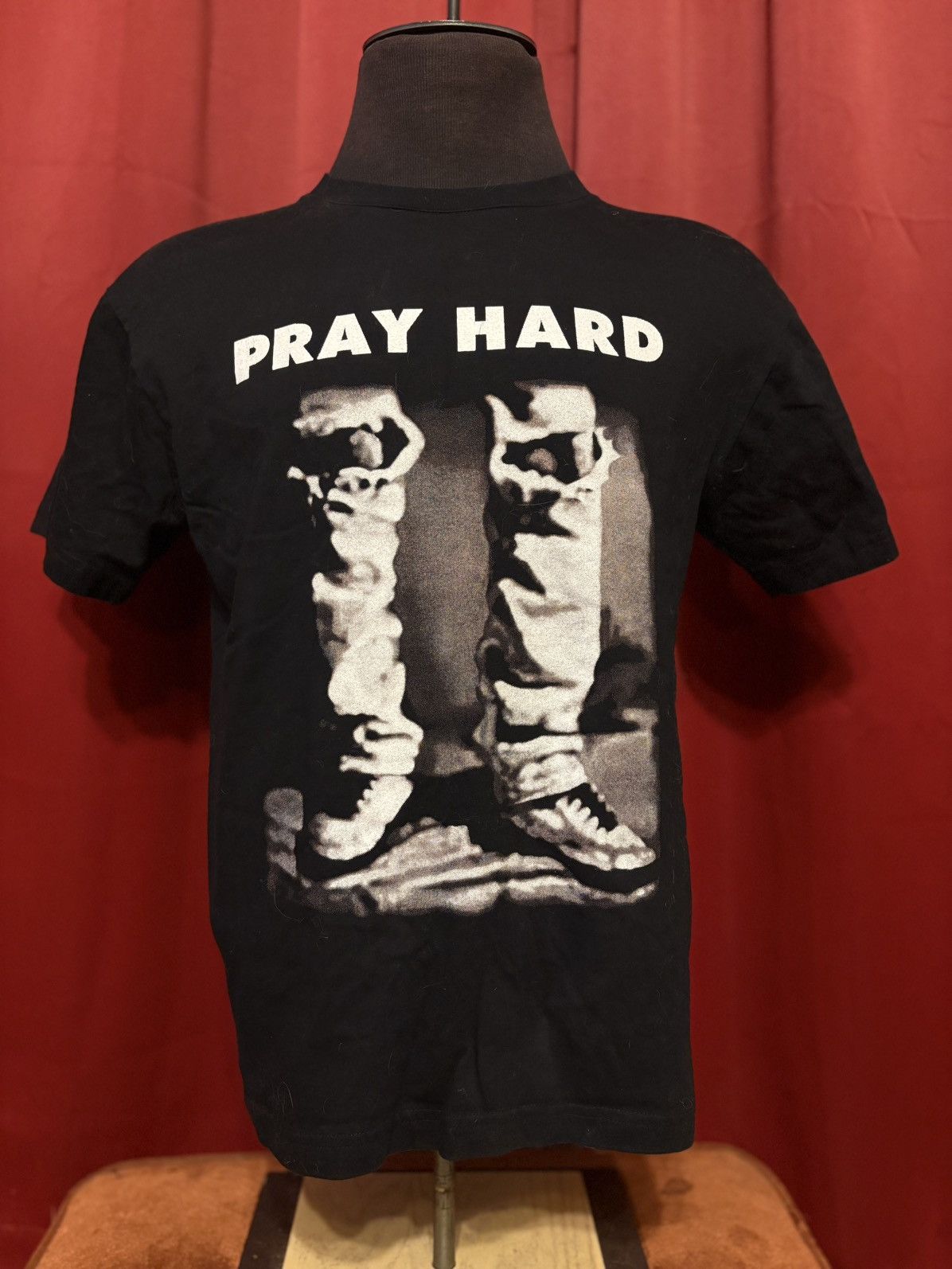 Vintage Vintage Pray Hard Tshirt 90’s Grunge Jesus Tee Grail Size US M / EU 48-50 / 2 - 1 Thumbnail