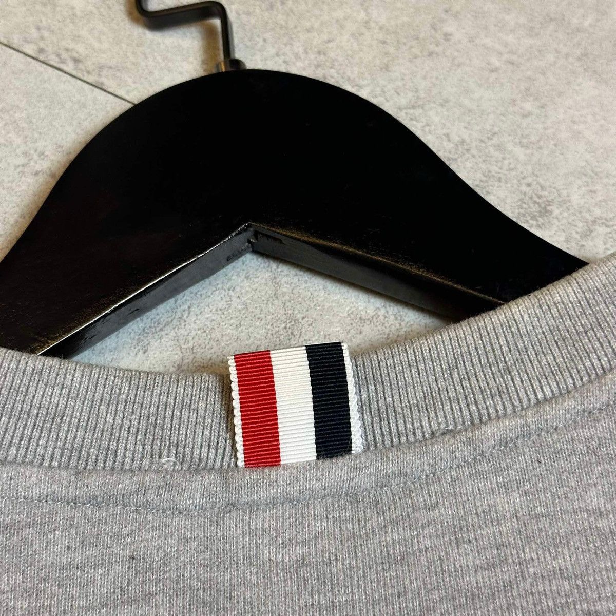 Thom Browne THOM BROWNE 4 BAR SWEATER Size S / US 4 / IT 40 - 8 Thumbnail