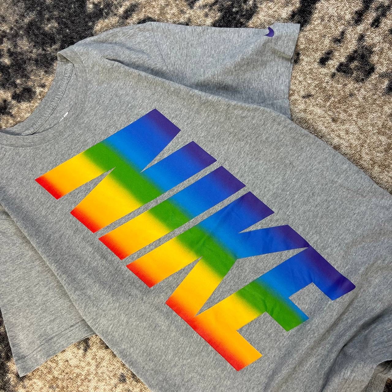 Nike Nike Vintage Rainbow Big Logo T-Shirt Streetwear 1TS124 Size US M / EU 48-50 / 2 - 4 Thumbnail