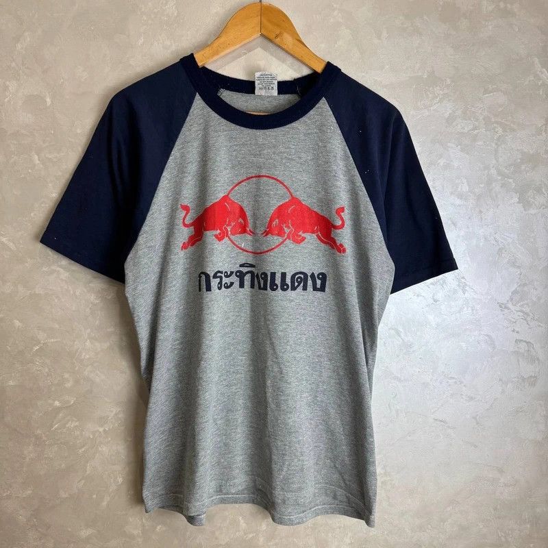 Red Bull L Red Bull Graphic T-Shirt Grey Navy Short Sleeve Thailand Size US M / EU 48-50 / 2 - 1 Thumbnail