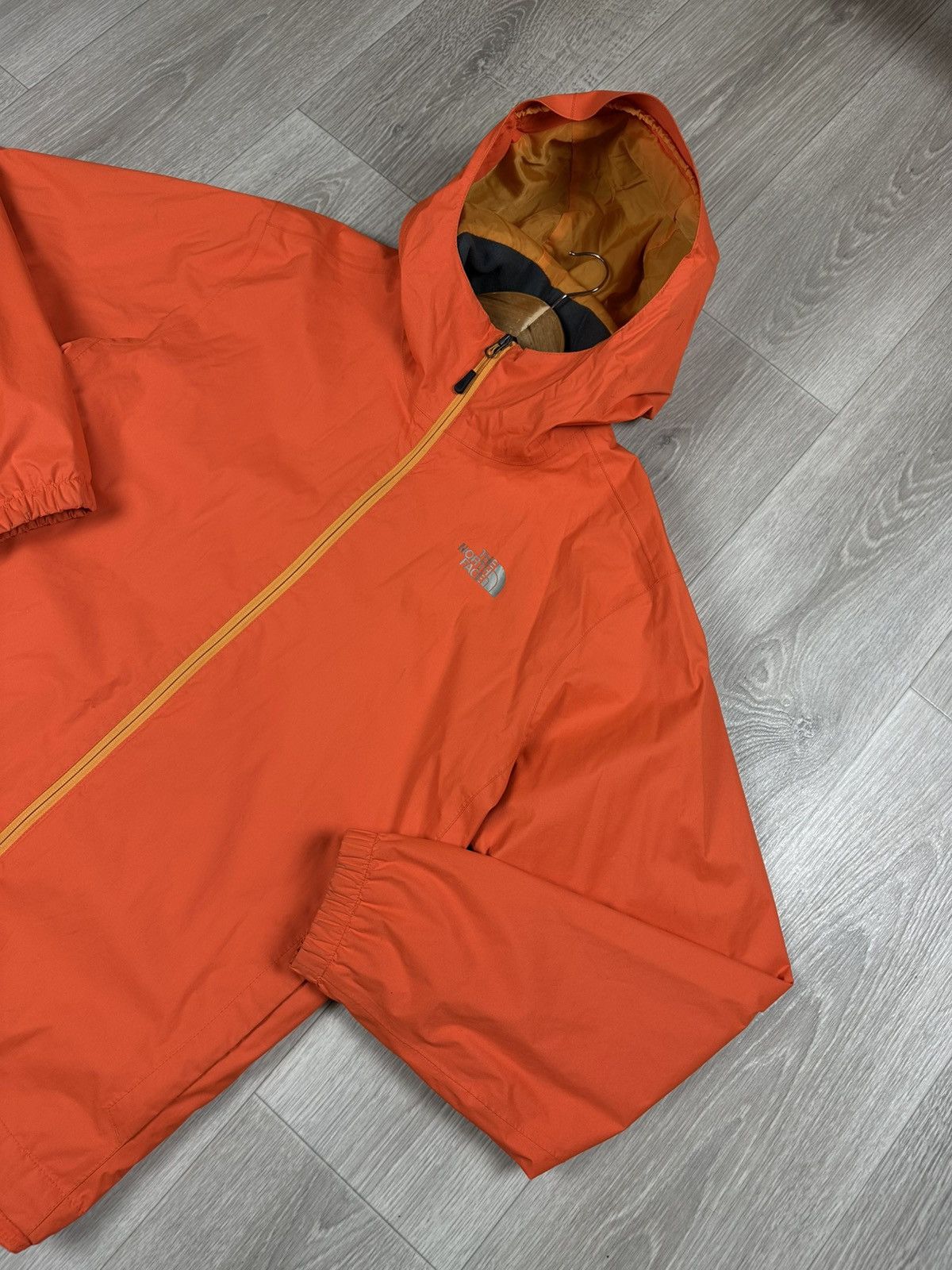 The North Face The North Face HyVent Membrane Orange Jacket Size XL Size US XL / EU 56 / 4 - 3 Thumbnail