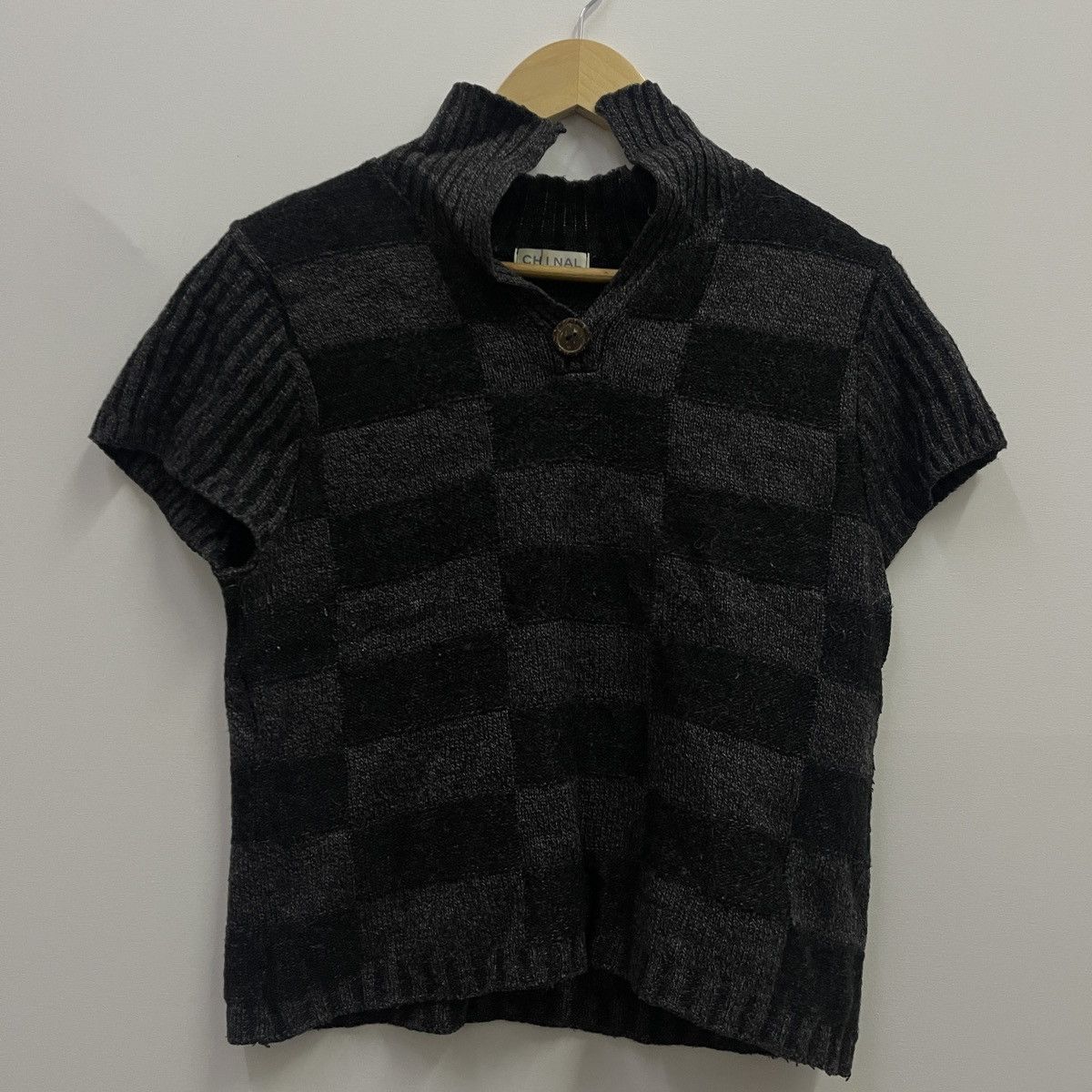 Vintage Chinal Cardigan Short Sleeve Vintage Women Size ONE SIZE - 1 Thumbnail