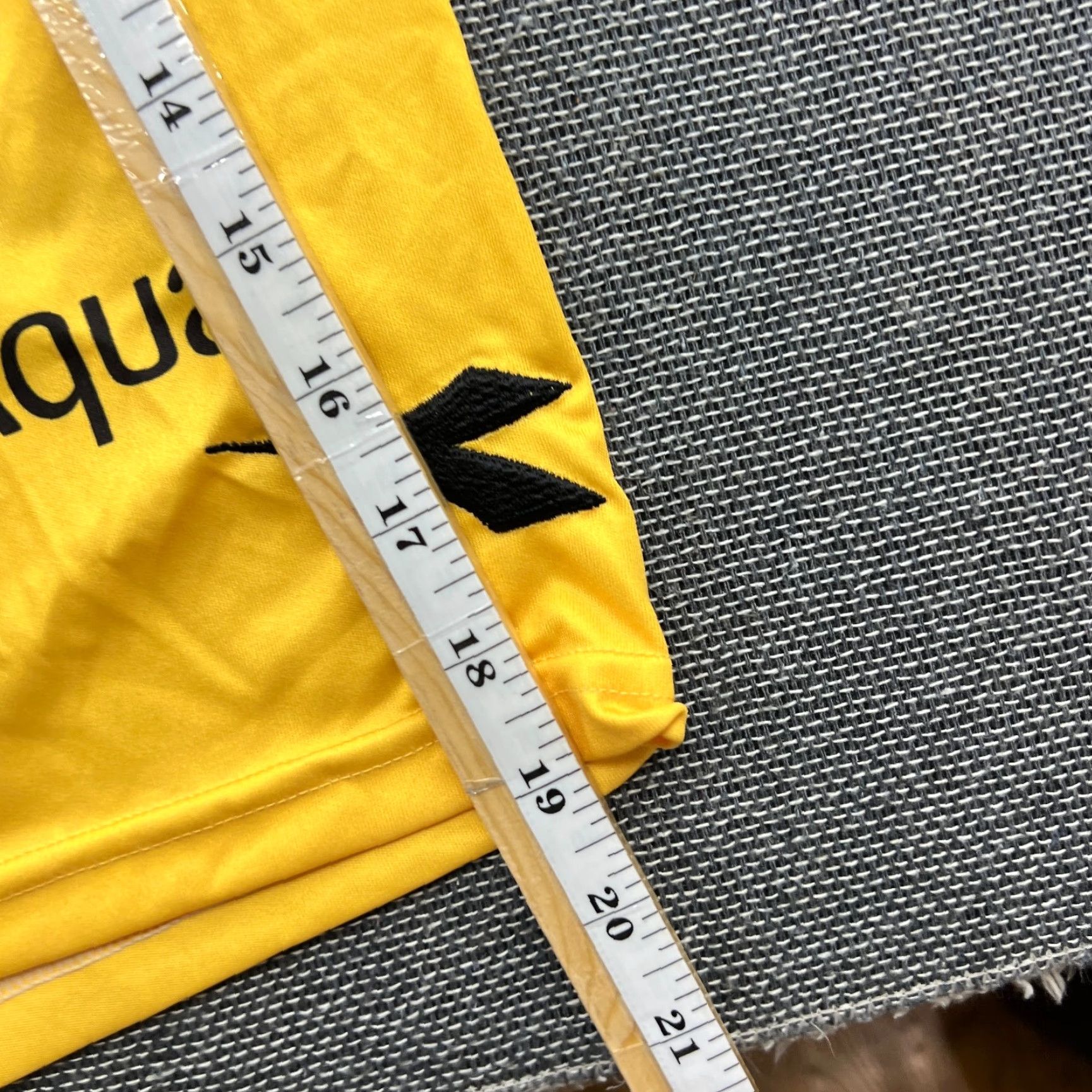Diadora Diadora FK Bodo Glimt 2021 2022 Home Shorts Large Adult Football Norway Yellow Diadora Shorts Male Athletic Soccer Regular XS? Size US 33 - 6 Thumbnail