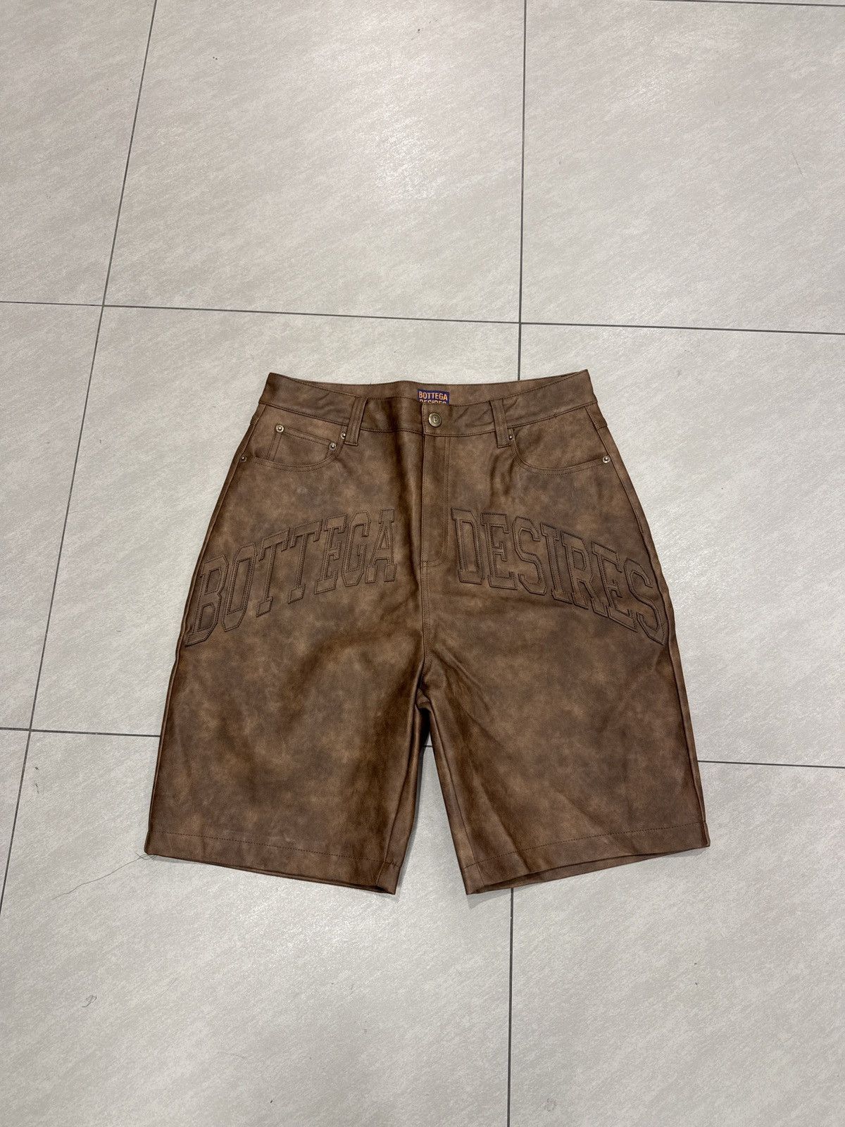 Bottega Desires Bottega Desires Leather Shorts Size US 36 / EU 52 - 1 Thumbnail