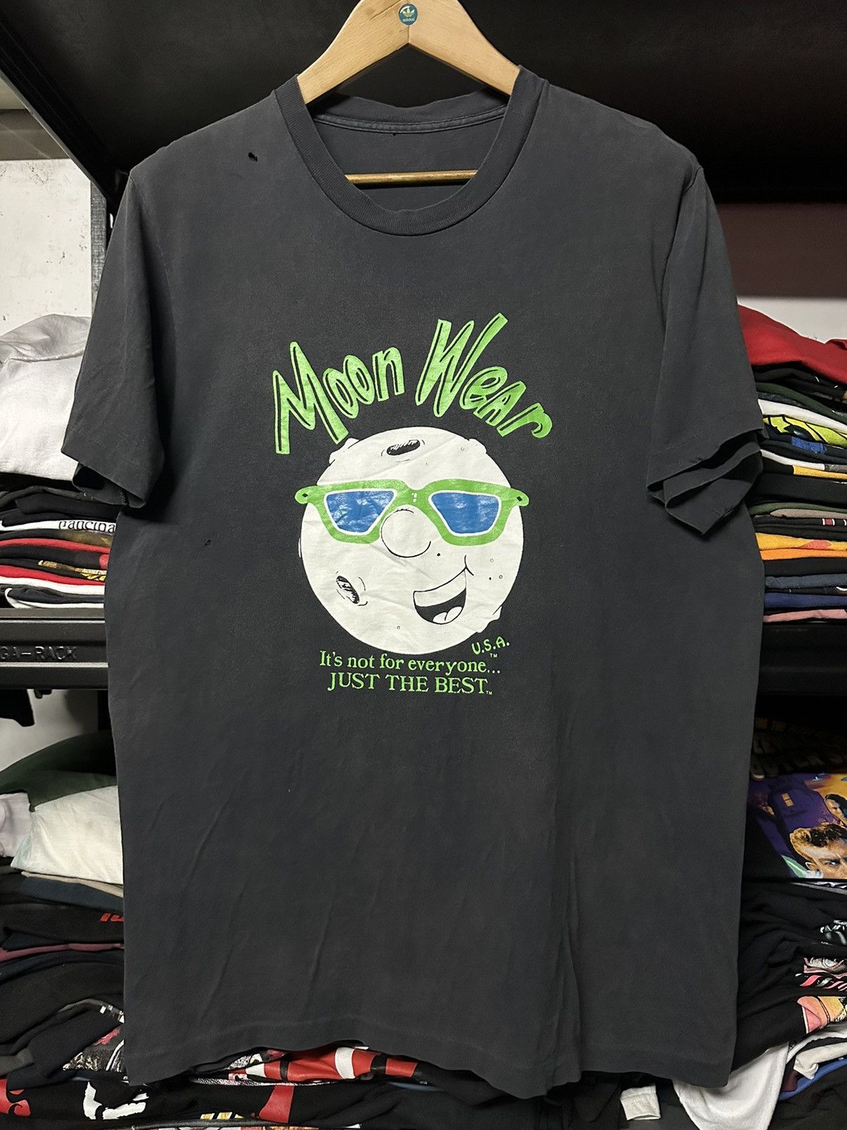 Vintage Vintage 90s Moon Wear Just The Best Sun Faded Tee Size US L / EU 52-54 / 3 - 1 Thumbnail