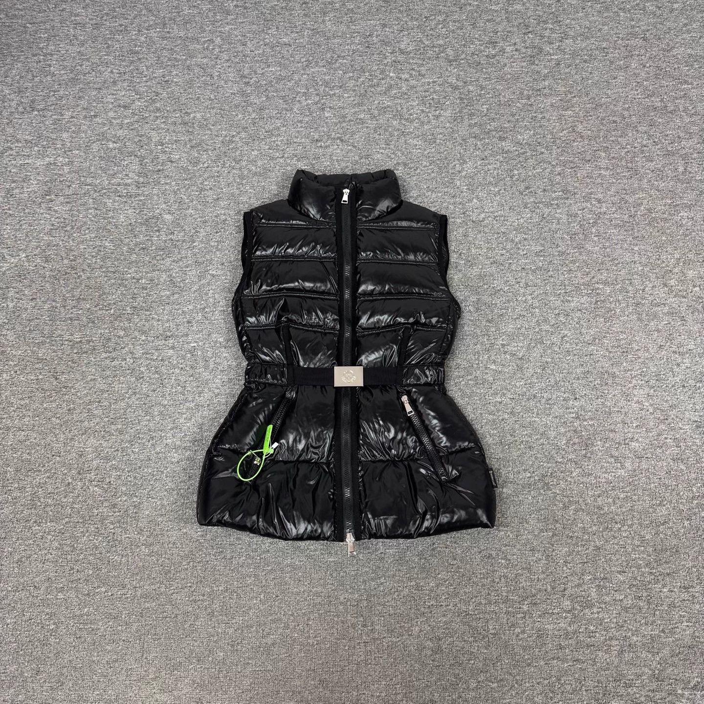 Moncler Moncler waist-cinched down vest black size 1 Size S / US 4 / IT 40 - 1 Thumbnail