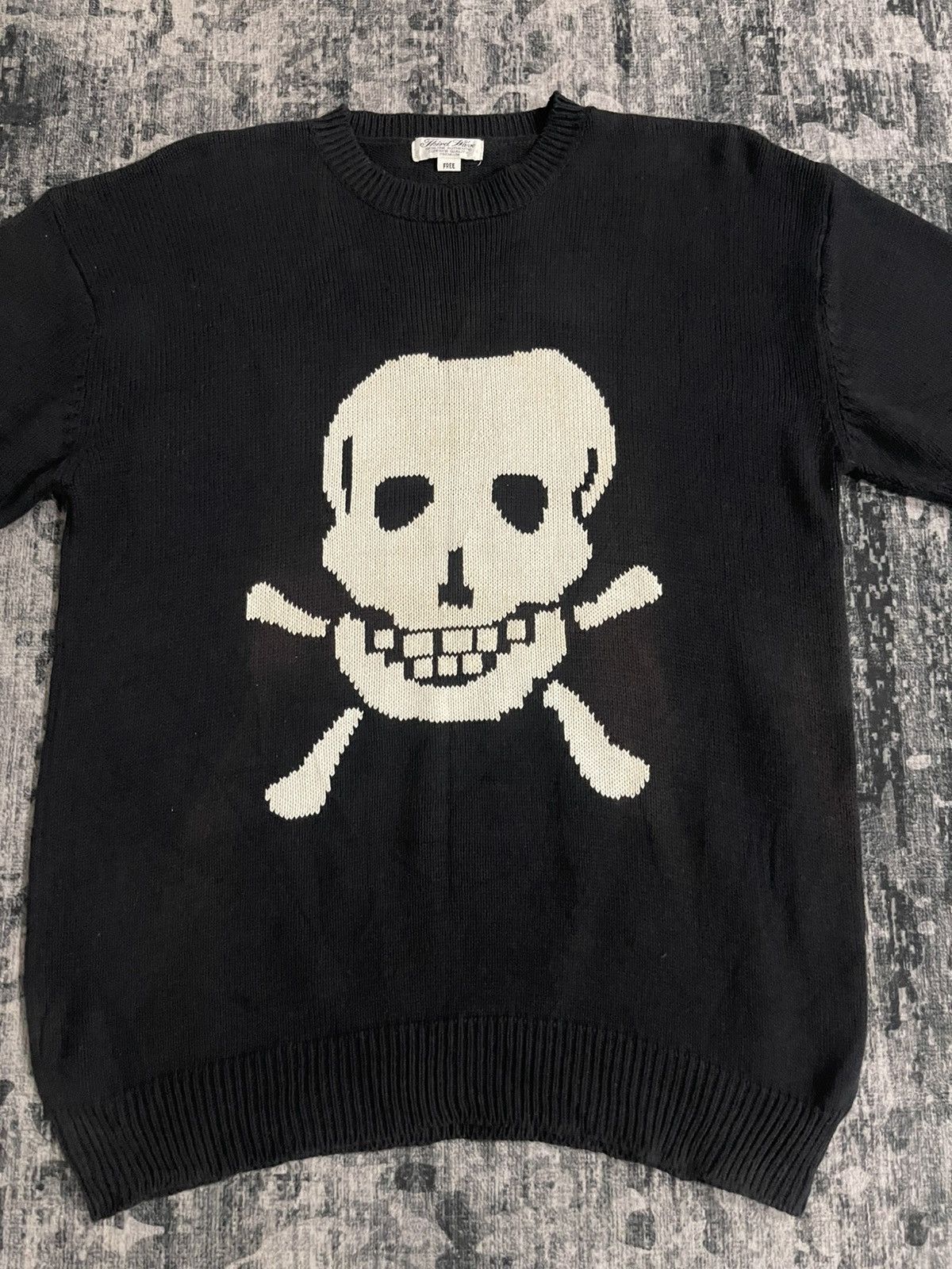 Japanese Brand Third Wave Skull Print Shortsleeve Knit Size US L / EU 52-54 / 3 - 5 Thumbnail