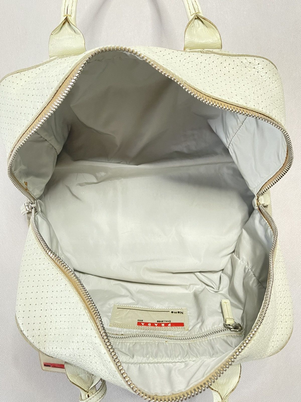 Prada *SOLD* Vintage 2003 Prada Luno Rossa Sport Leather Hand Bag Size ONE SIZE - 17 Thumbnail