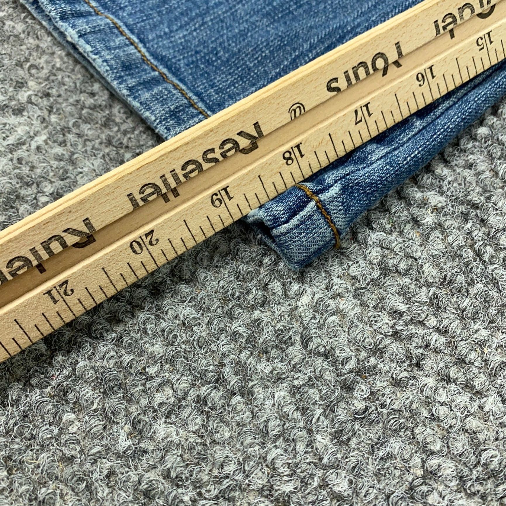 Lee Lee Cropped Jeans Womens Size 8 Blue Embroidered Stretch Denim Mid Rise 22in Inseam Classic Pockets City Fashion? Size 30" / US 8 / IT 44 - 6 Thumbnail
