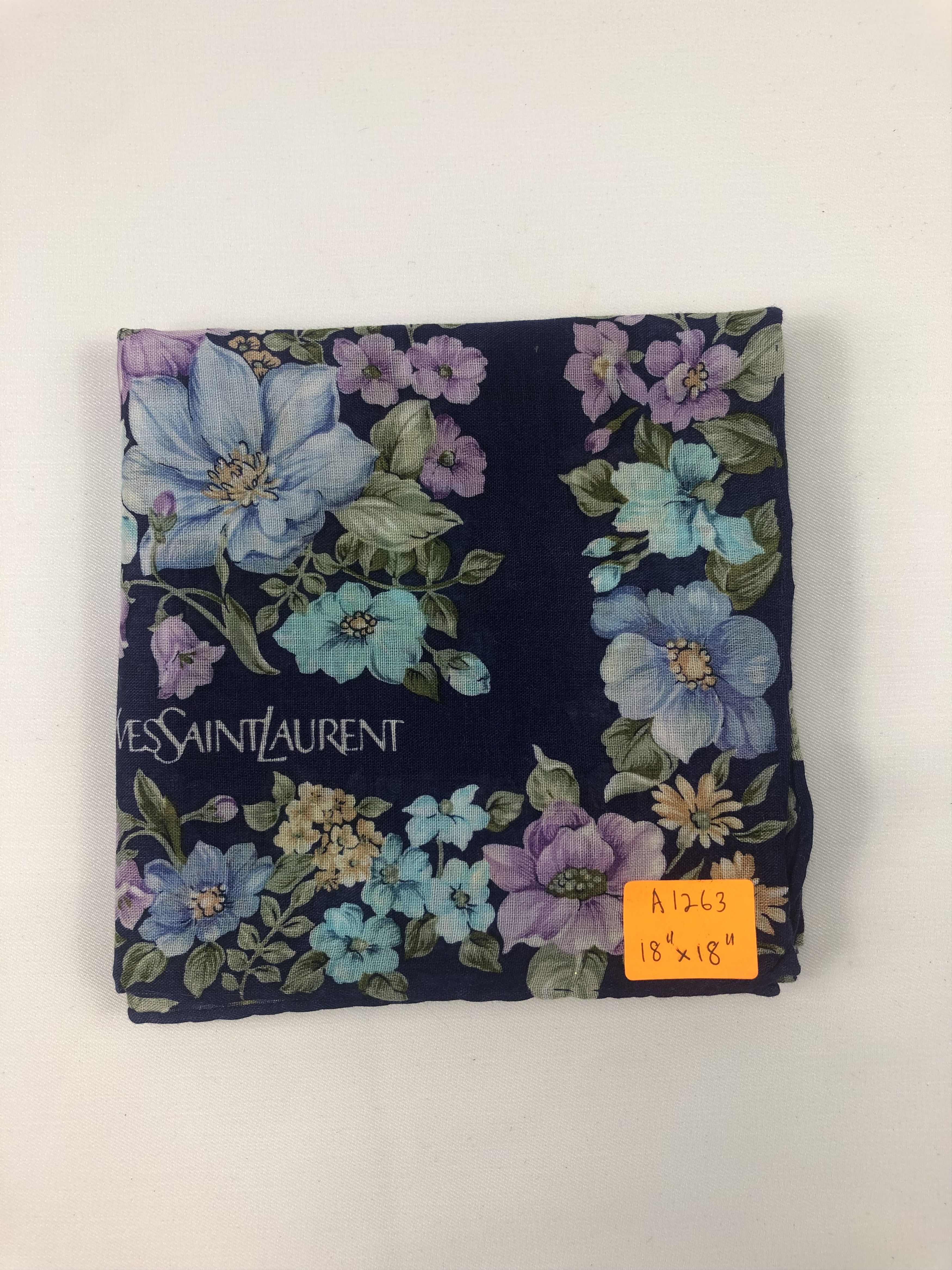 Yves Saint Laurent Yves Saint Laurent Handkerchief / Bandana / Neckerchief Size ONE SIZE - 6 Thumbnail