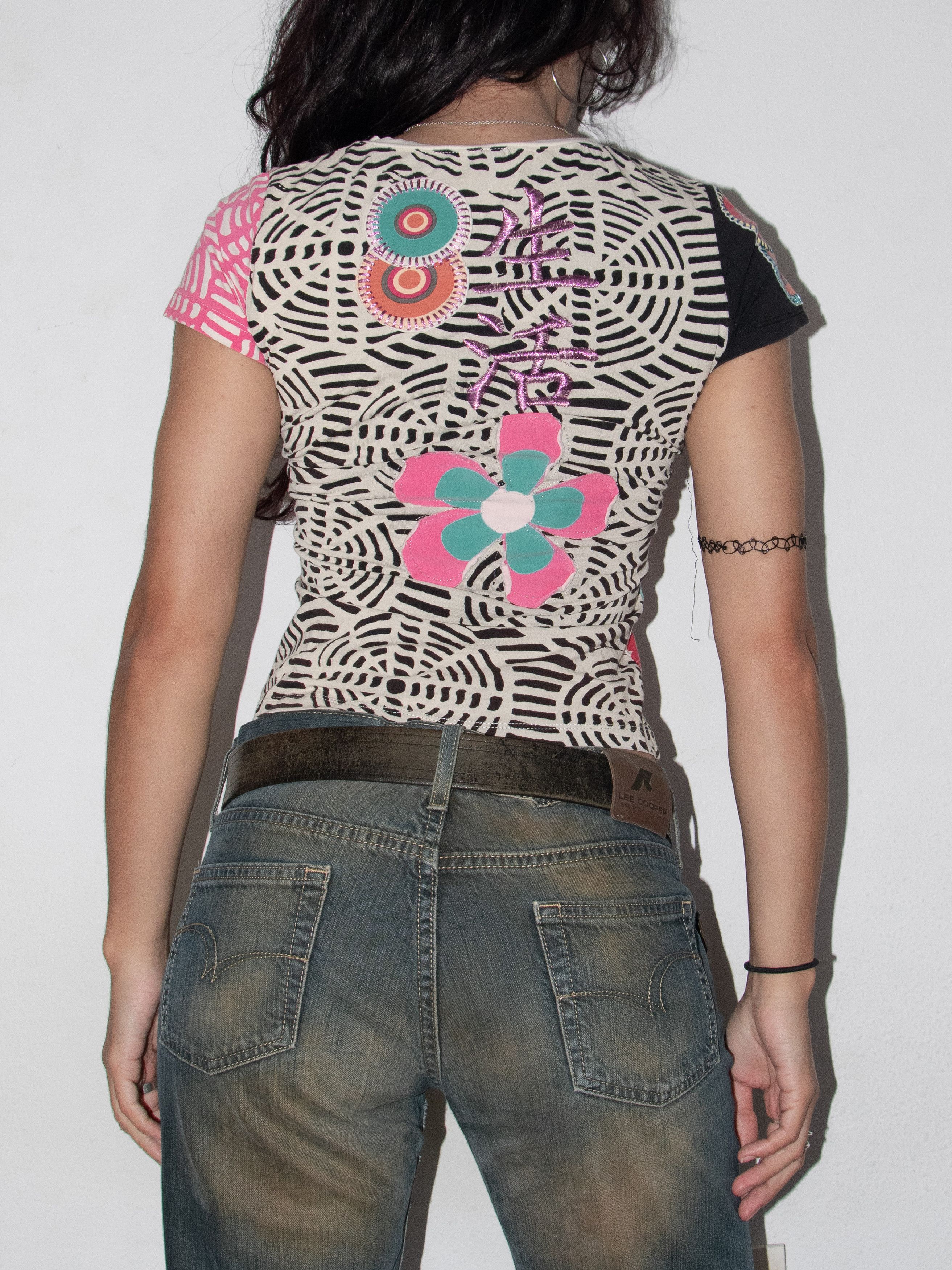 Vintage Vintage y2k Mixed Print Tshirt with Embroideries Size L / US 10 / IT 46 - 3 Thumbnail