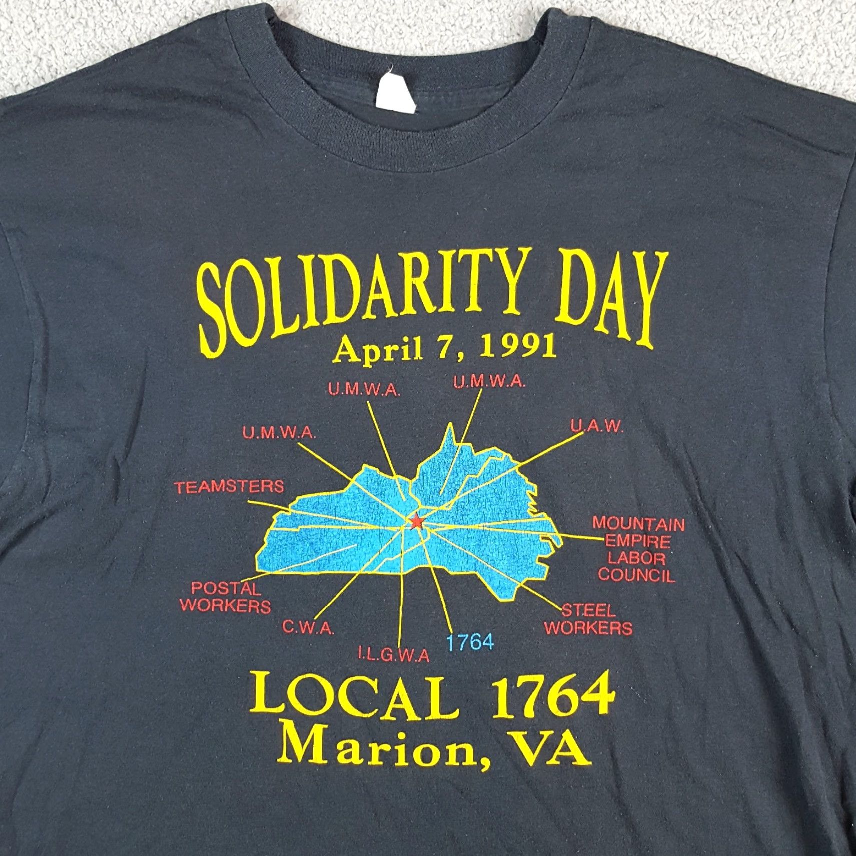 Vintage VINTAGE Screen Stars T-Shirt Mens XL Solid Black 90s Grunge Solidarity Day Marion VA Embroidered Logo Rainbow 90s Vintage Y2K Human Rights Shirt Size US XL / EU 56 / 4 - 2 Thumbnail