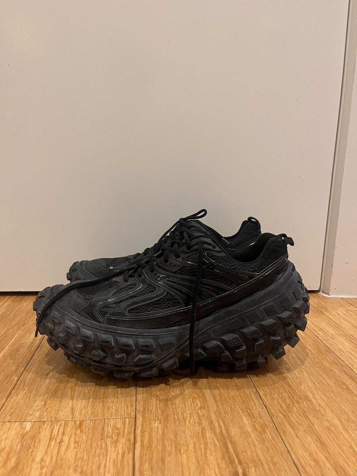 Balenciaga Bouncer sneaker Size US 12 / EU 45 - 1 Thumbnail
