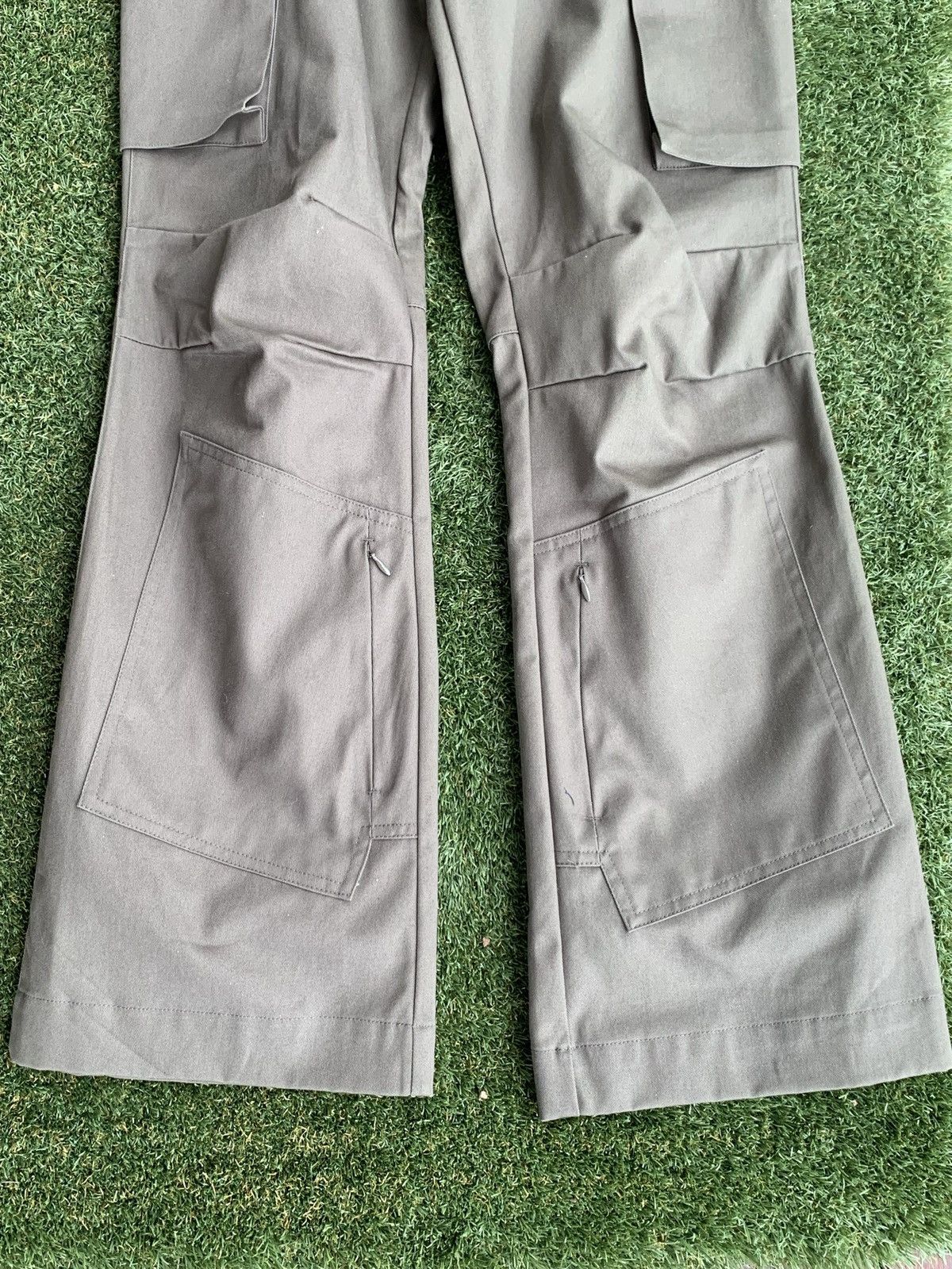 CMMAWEAR Cmmawear Hourglass Backzip Cargo Pants (Dark Sage Green) Size US 32 / EU 48 - 11 Thumbnail