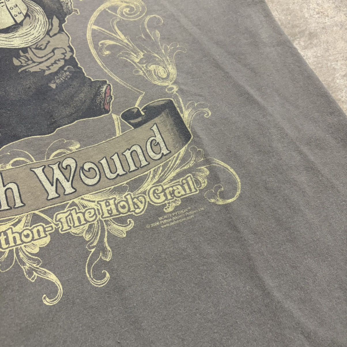 Vintage Vintage Monty Python Holy Grail Just a Flesh Wound T shirt Size US M / EU 48-50 / 2 - 3 Thumbnail