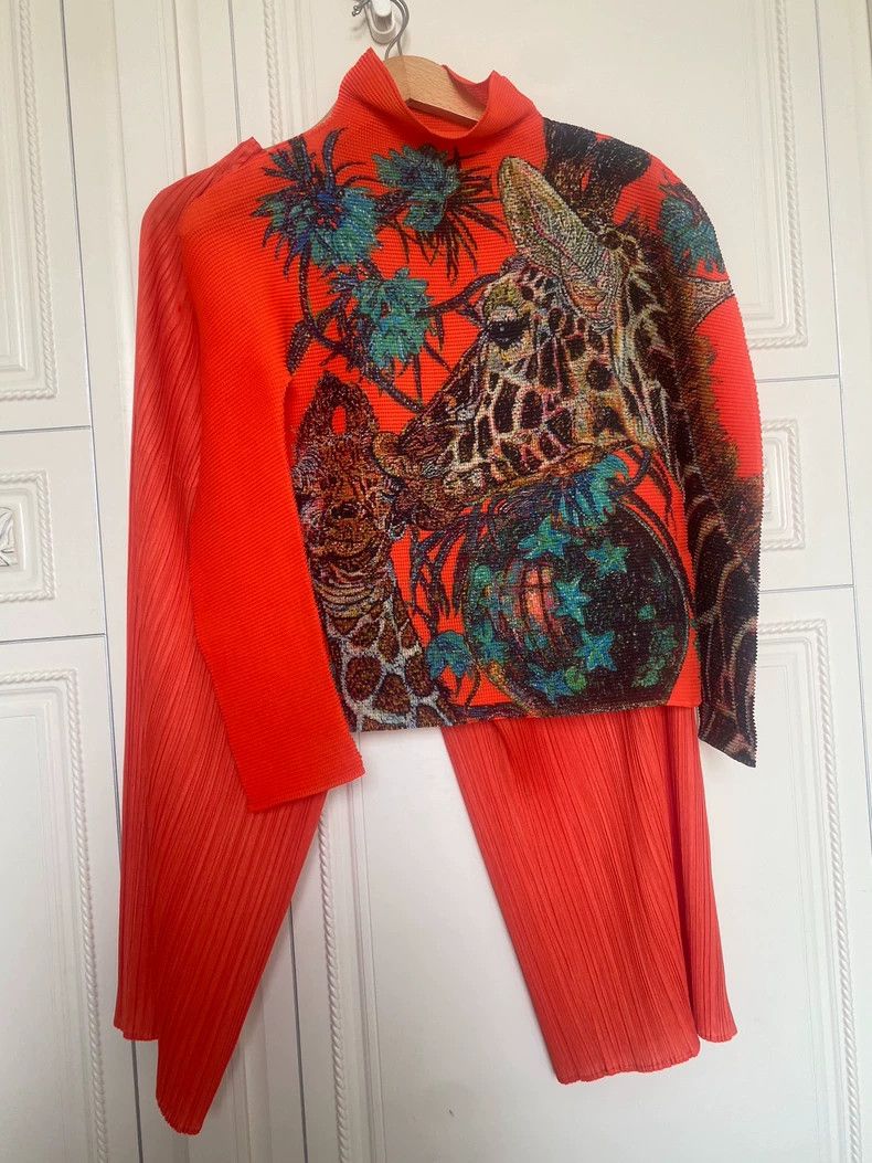 Issey Miyake Issey Miyake size:one size Orange giraffe patterned pleate Size XS / US 0-2 / IT 36-38 - 5 Thumbnail