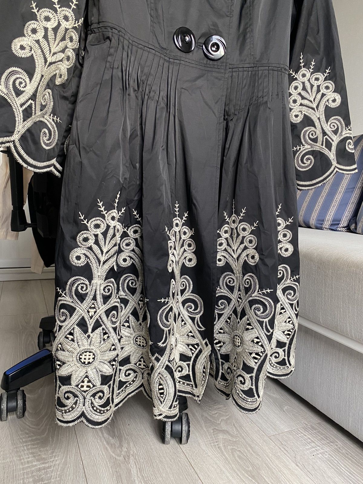 Miu Miu × Vintage Miu miu vintage 2000s trench coat jacket embroidered print Size L / US 10 / IT 46 - 4 Thumbnail