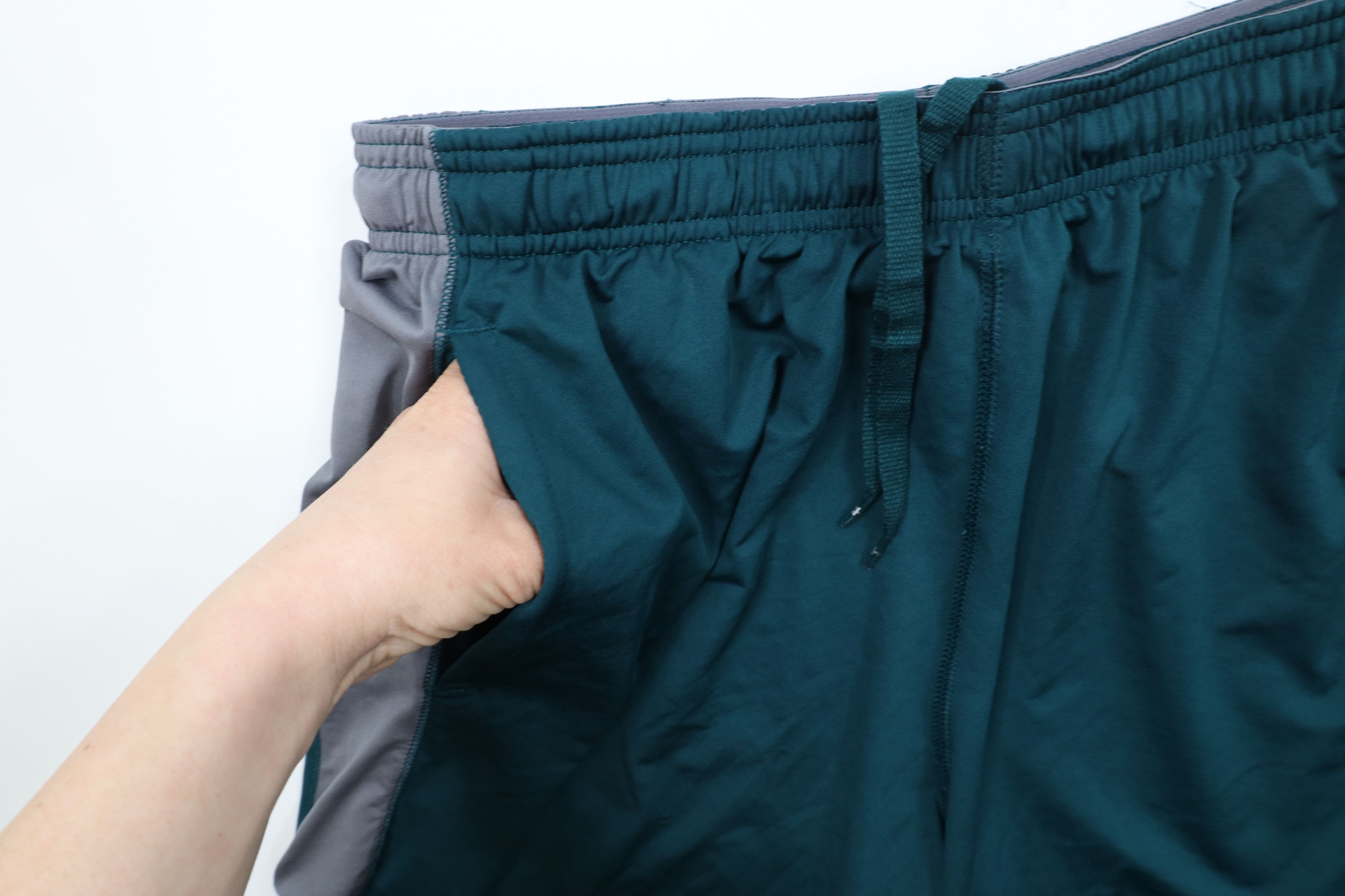 Under Armour × Vintage Under Armour HeatGear Block Gym Basketball Shorts Green Size US 34 / EU 50 - 6 Thumbnail
