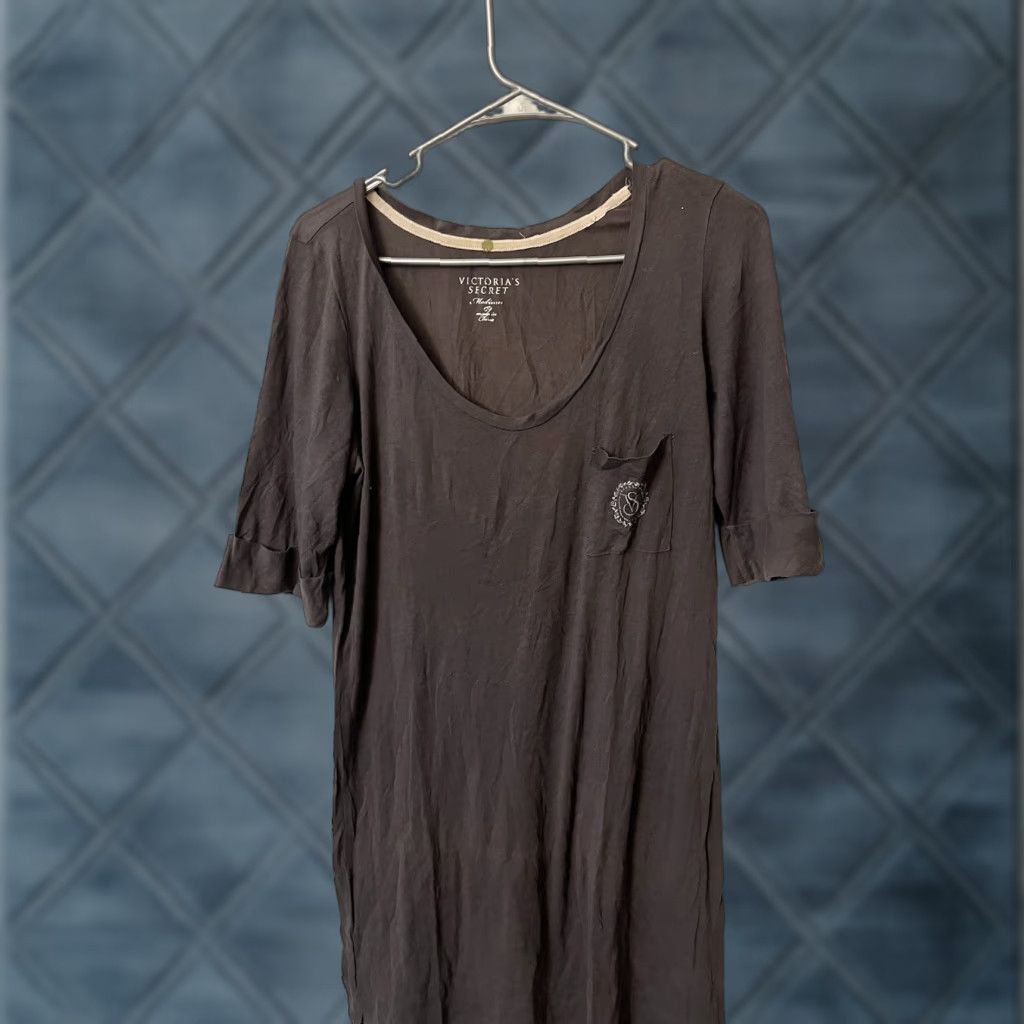 Victoria's Secret Victoria's Secret Sleep Tshirt Women's Medium Brown Short Sleeve Graphic Logo Size M / US 6-8 / IT 42-44 - 1 Thumbnail