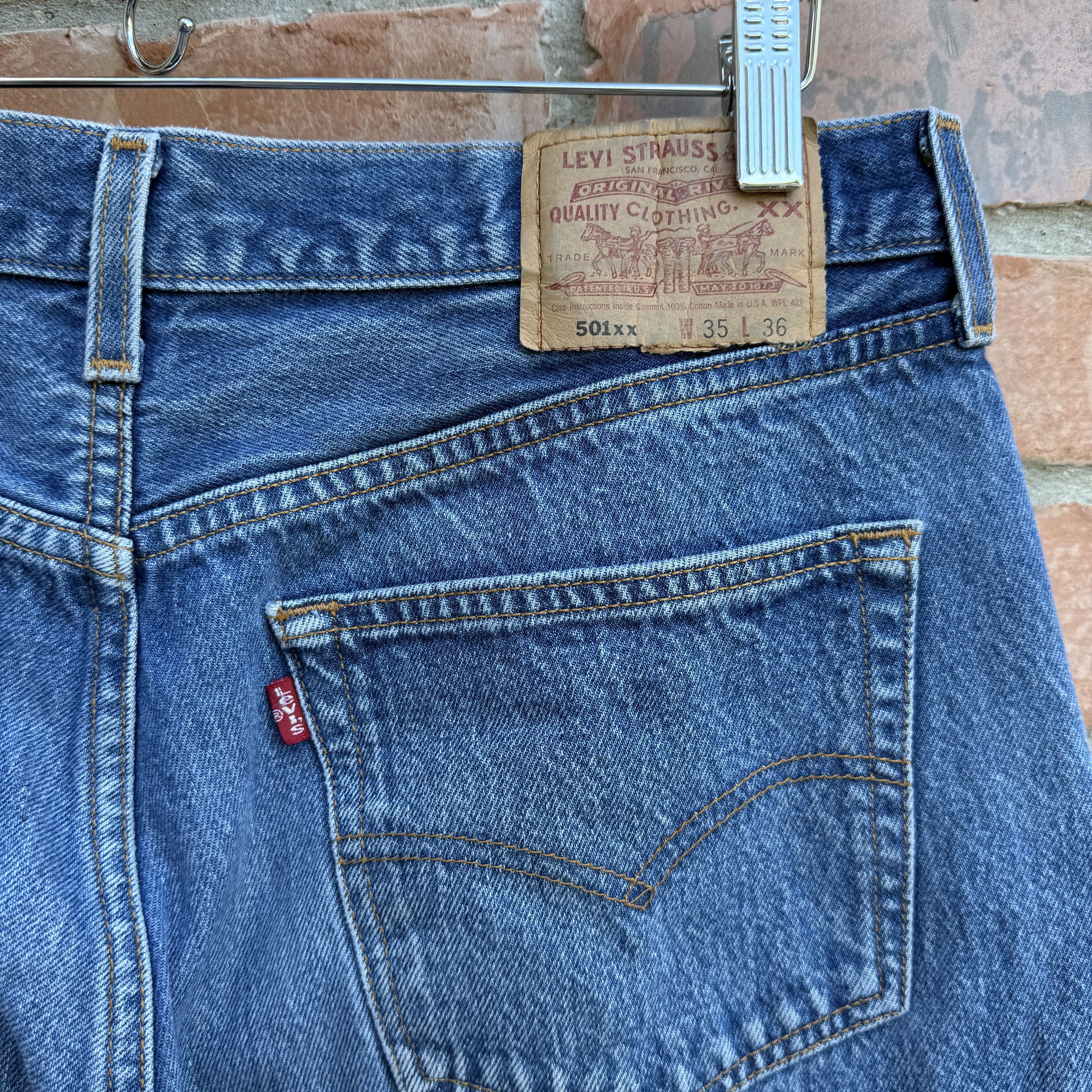 Levi's Vintage 90s Levis 501 Blue Button fly Denim Made USA Jeans Size US 33 - 3 Thumbnail