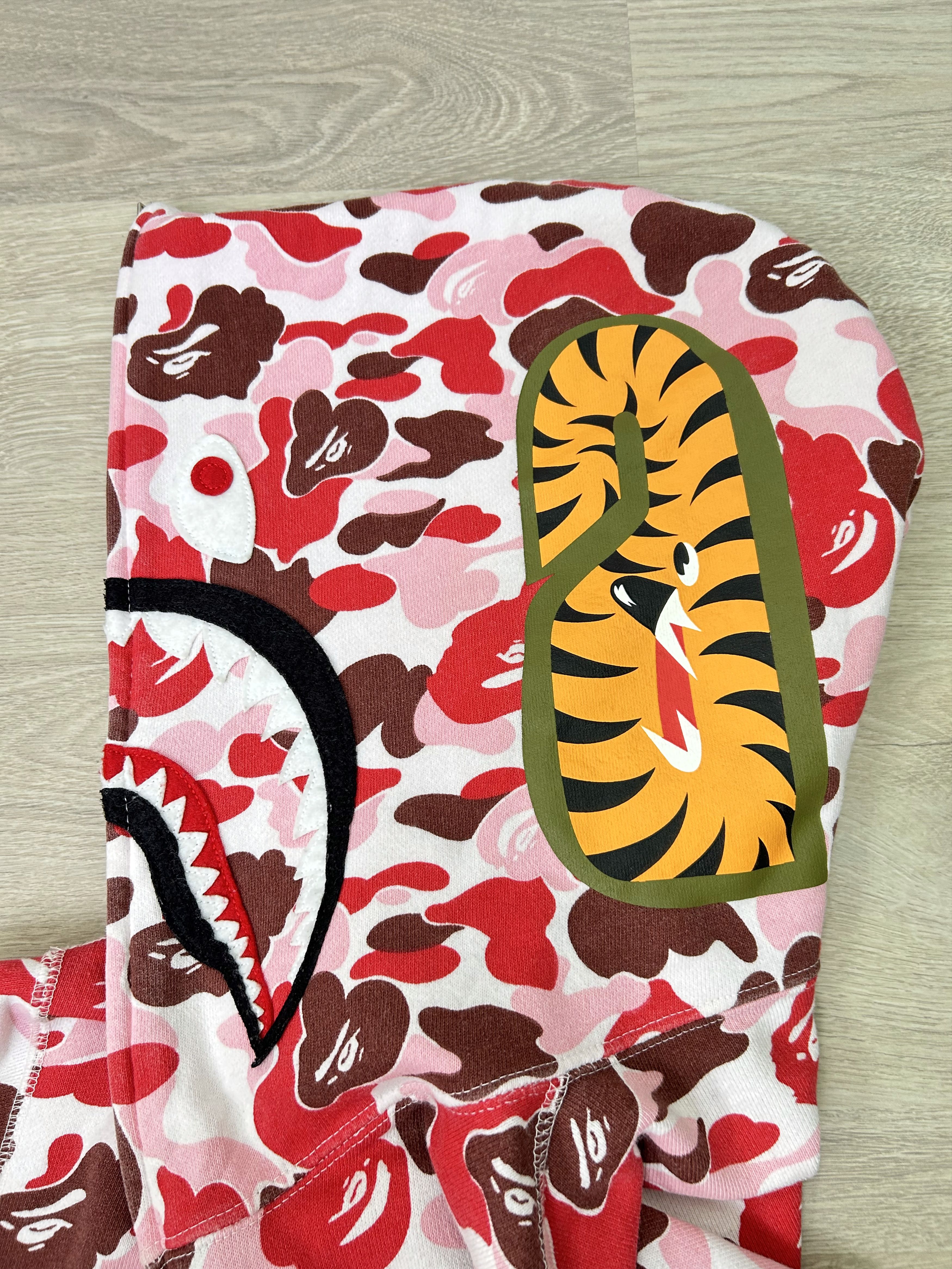 Bape Bape Hiroshima Camo Shark Full Zip Hoodie[Size S Fit Like M] Size US S / EU 44-46 / 1 - 7 Thumbnail