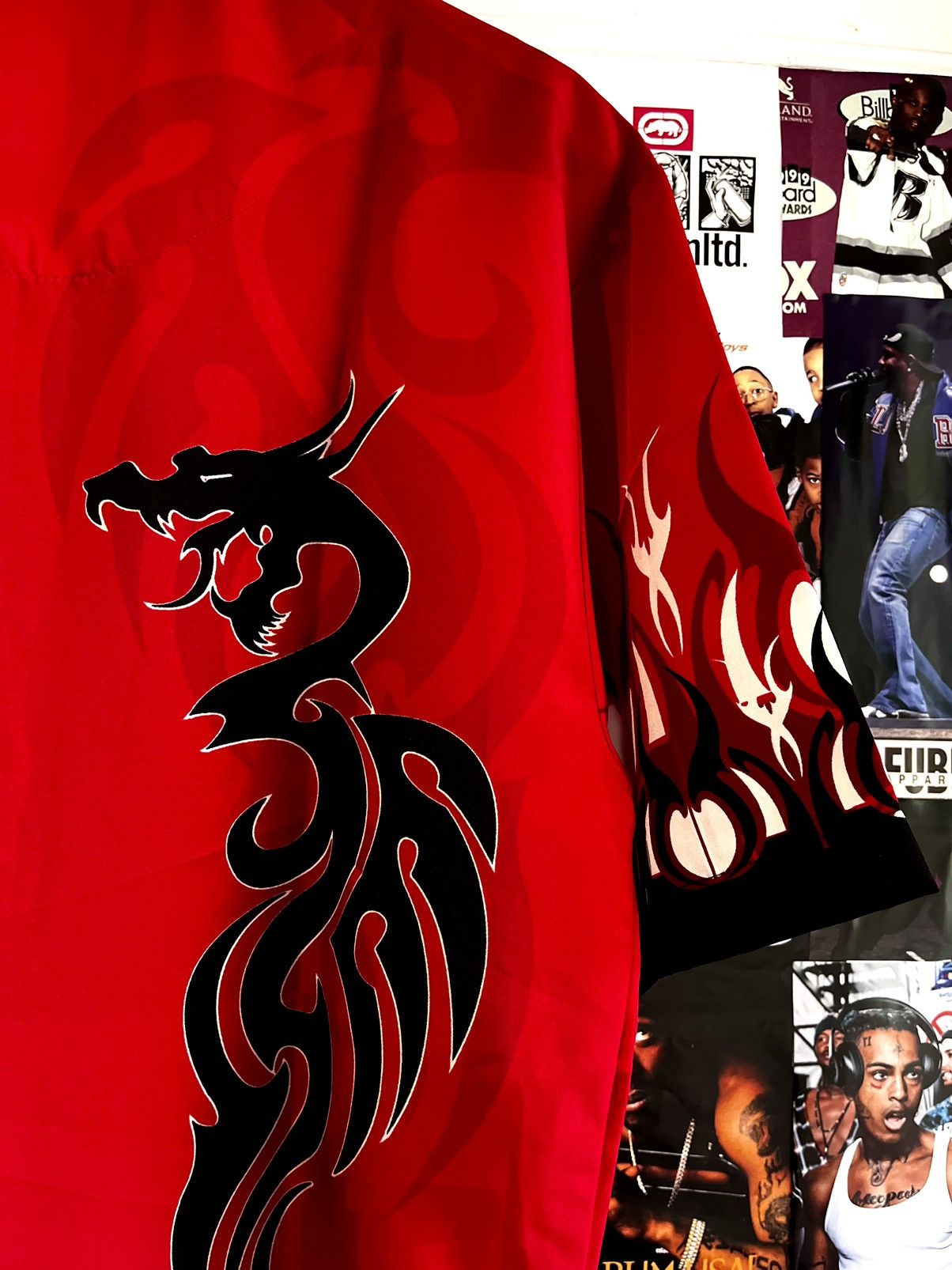 Dragonfly × Grunt Style × JNCO 𝐘2𝐊 𝐍𝐎 𝐁𝐎𝐔𝐍𝐃𝐀𝐑𝐈𝐄𝐒 𝐃𝐑𝐀𝐆𝐎𝐍 𝐅𝐋𝐀𝐌𝐄𝐒 𝐀𝐑𝐓 𝐎𝐏𝐄𝐍 𝐂𝐎𝐋𝐋𝐀𝐑 𝐒𝐇𝐈𝐑𝐓 Size US M / EU 48-50 / 2 - 16 Thumbnail