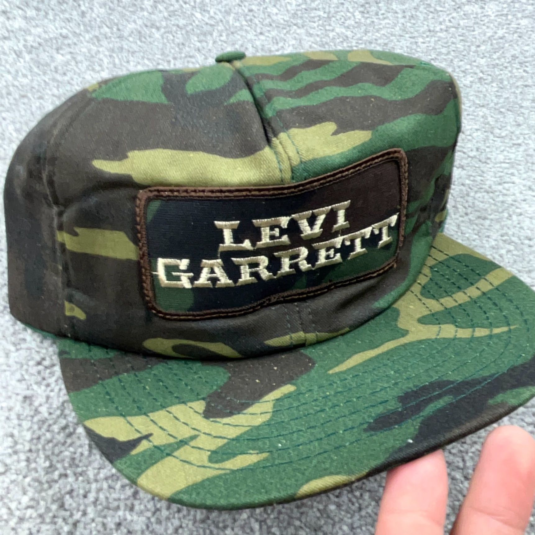 Vintage VINTAGE Levi Garrett Trucker Hat Cap Snap Back Green Camo 80s Baseball Dad Style Adjustable Mens USA Size ONE SIZE - 5 Thumbnail