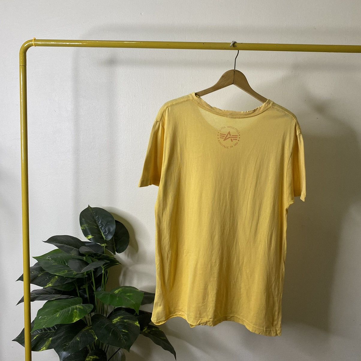 Alpha Industries × Vintage Vintage Y2K Alpha Industries x US Marine Corps Tee Size US M / EU 48-50 / 2 - 6 Thumbnail